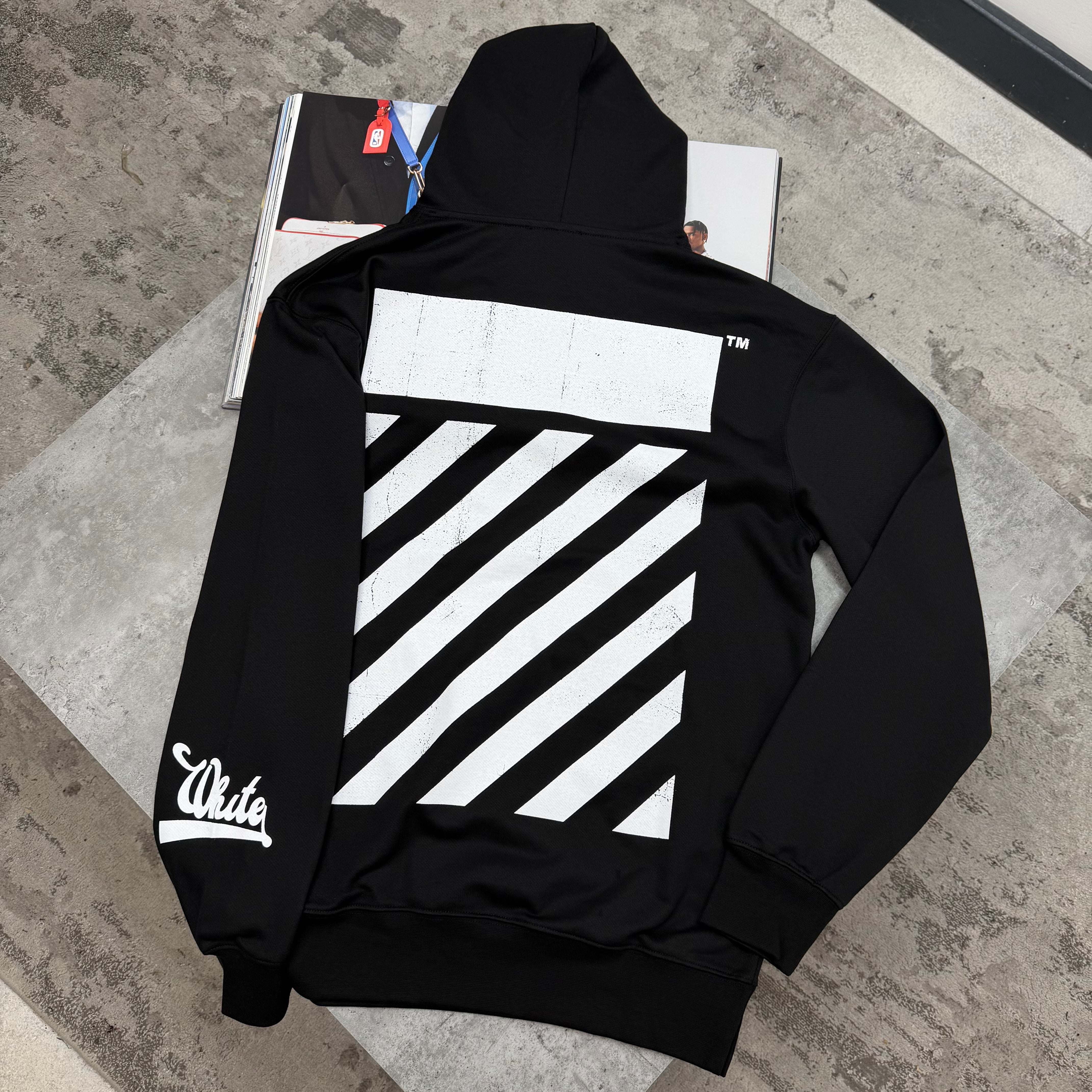 OW - HOODIE - BLACK