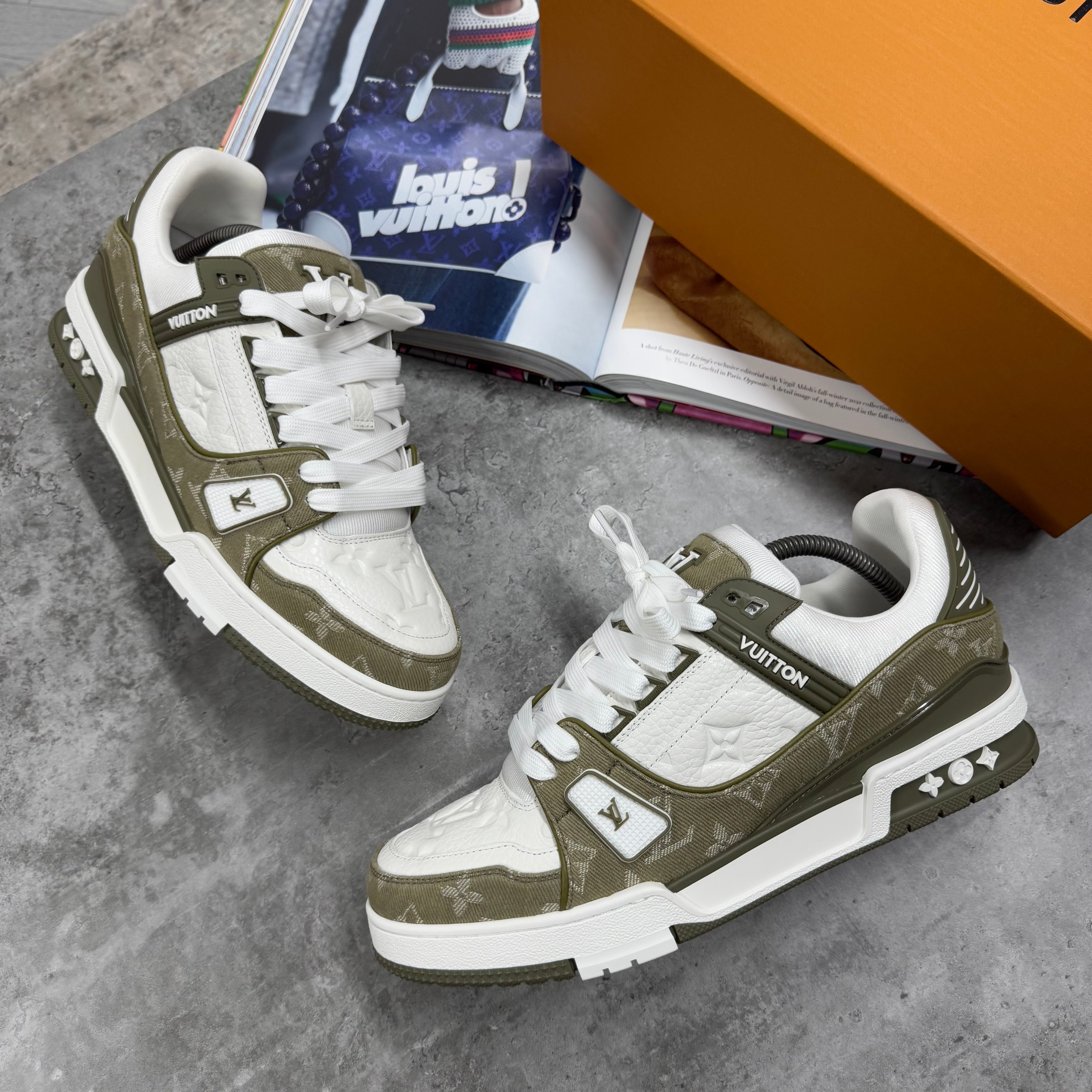 LVE TRAINER - KHAKI