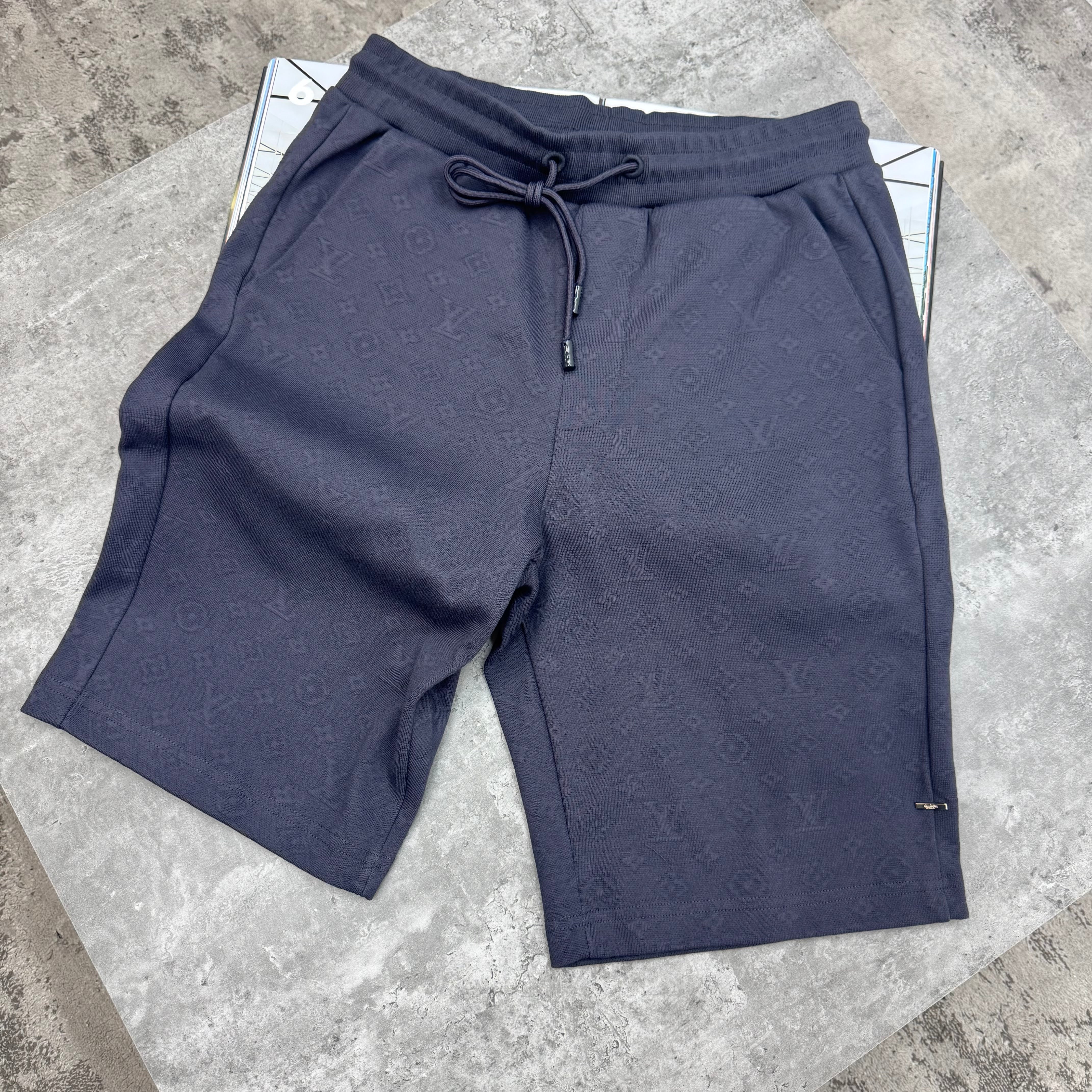 LVE - POCKET SHORTS - CHARCOAL