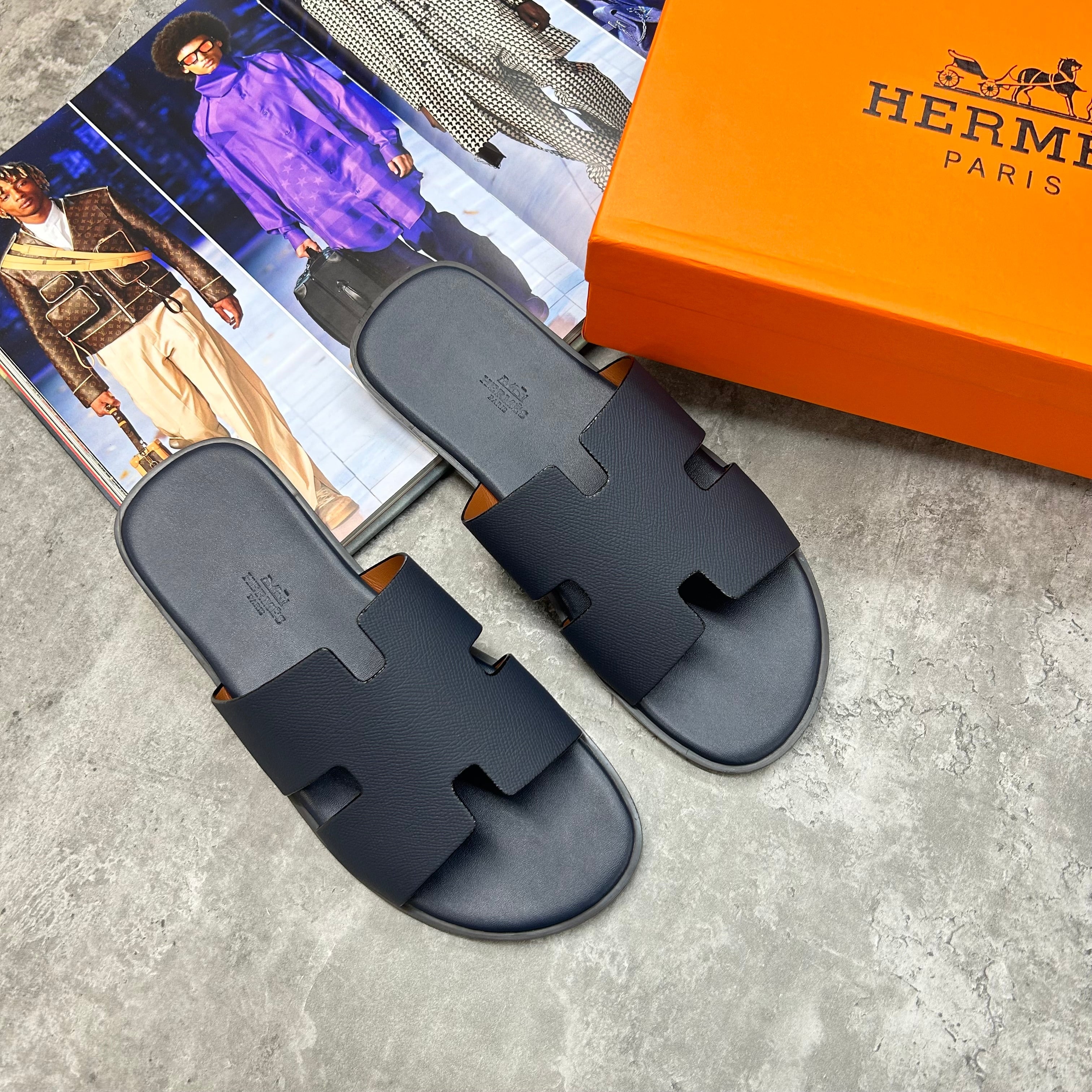(PRE-ORDER) HMES - SLIDES - NAVY