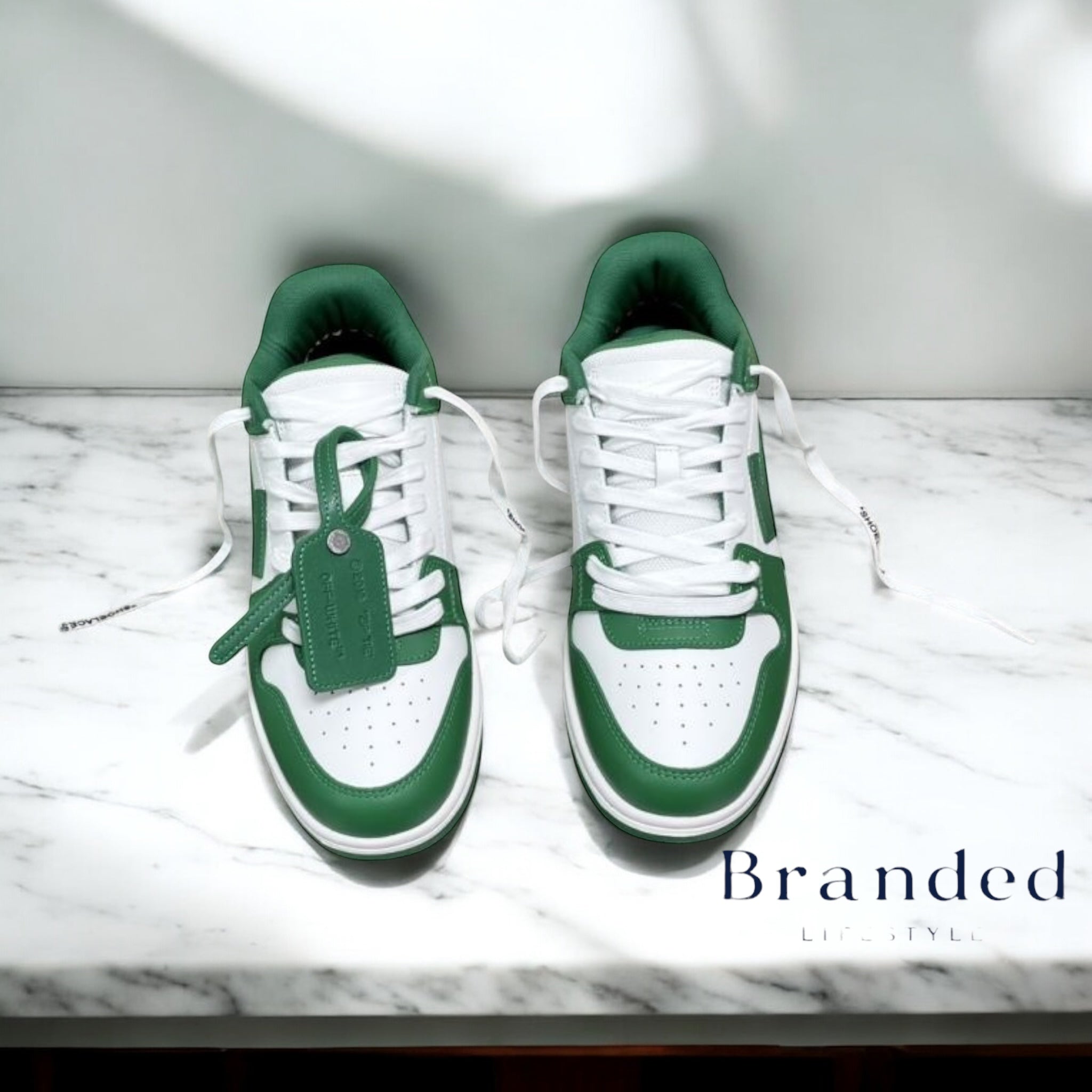 (PRE-ORDER) OW - OUT OF OFFICE TRAINER