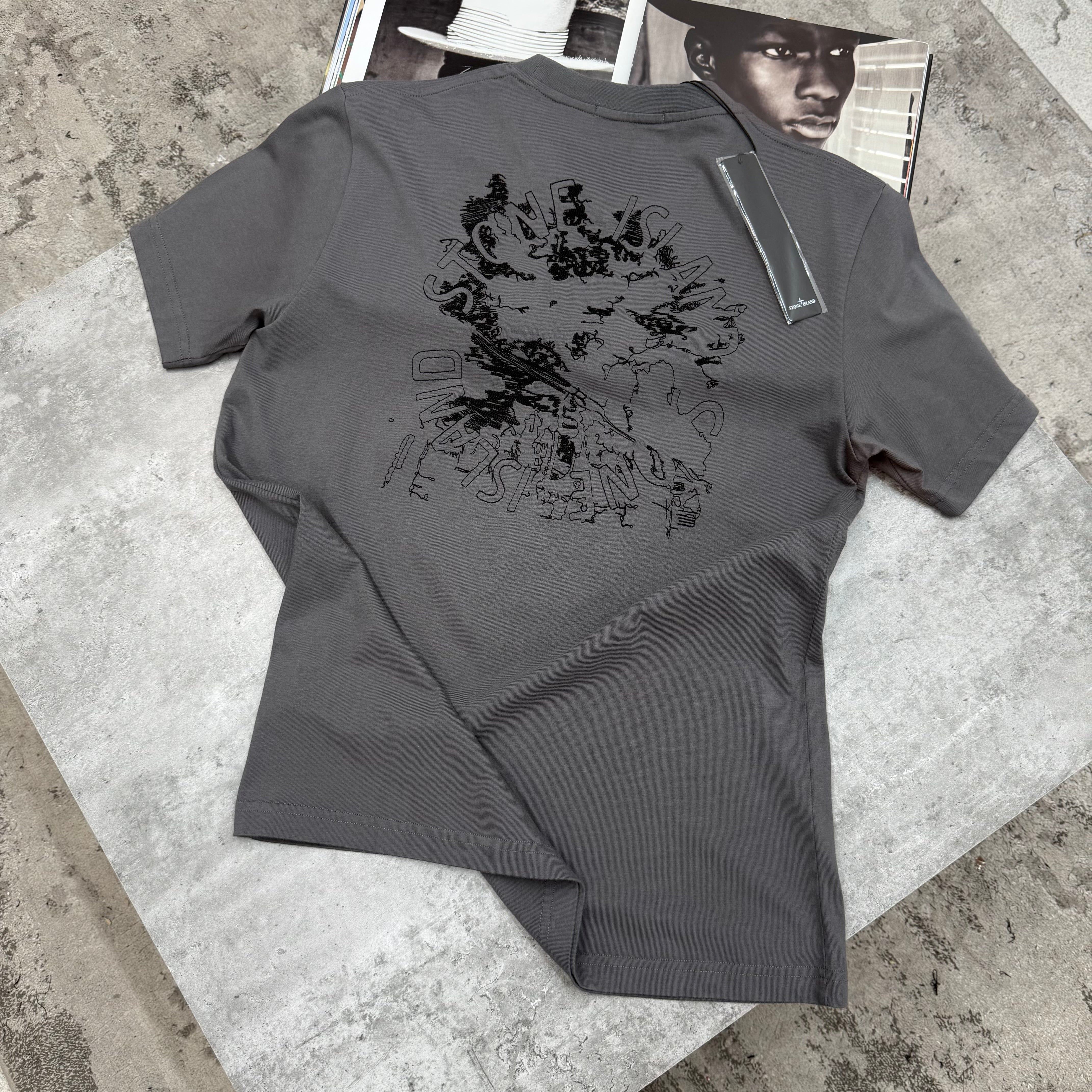 SI - EMBROIDERED T-SHIRT - CHARCOAL