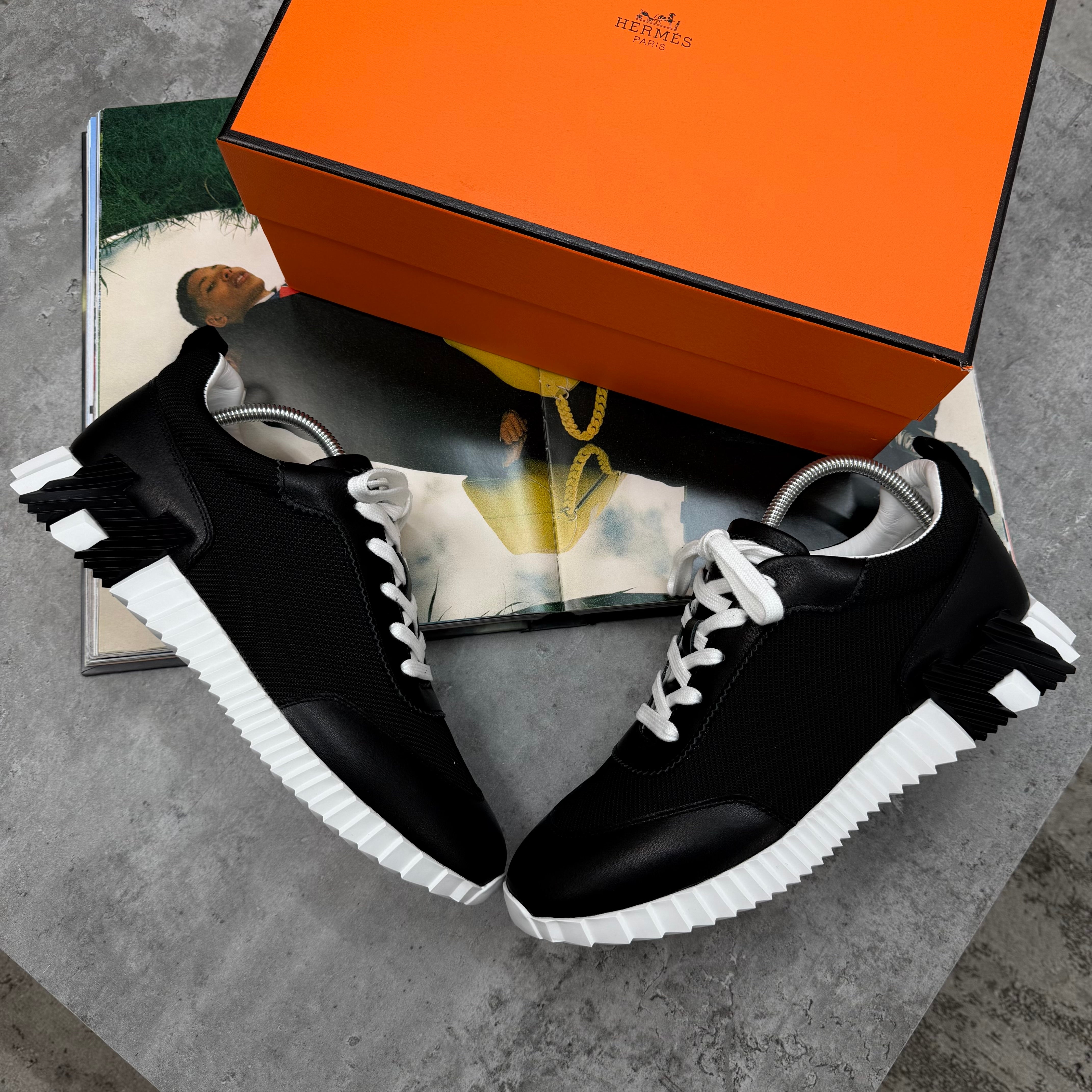 HMES - MESH TRAINERS - BLACK/WHITE