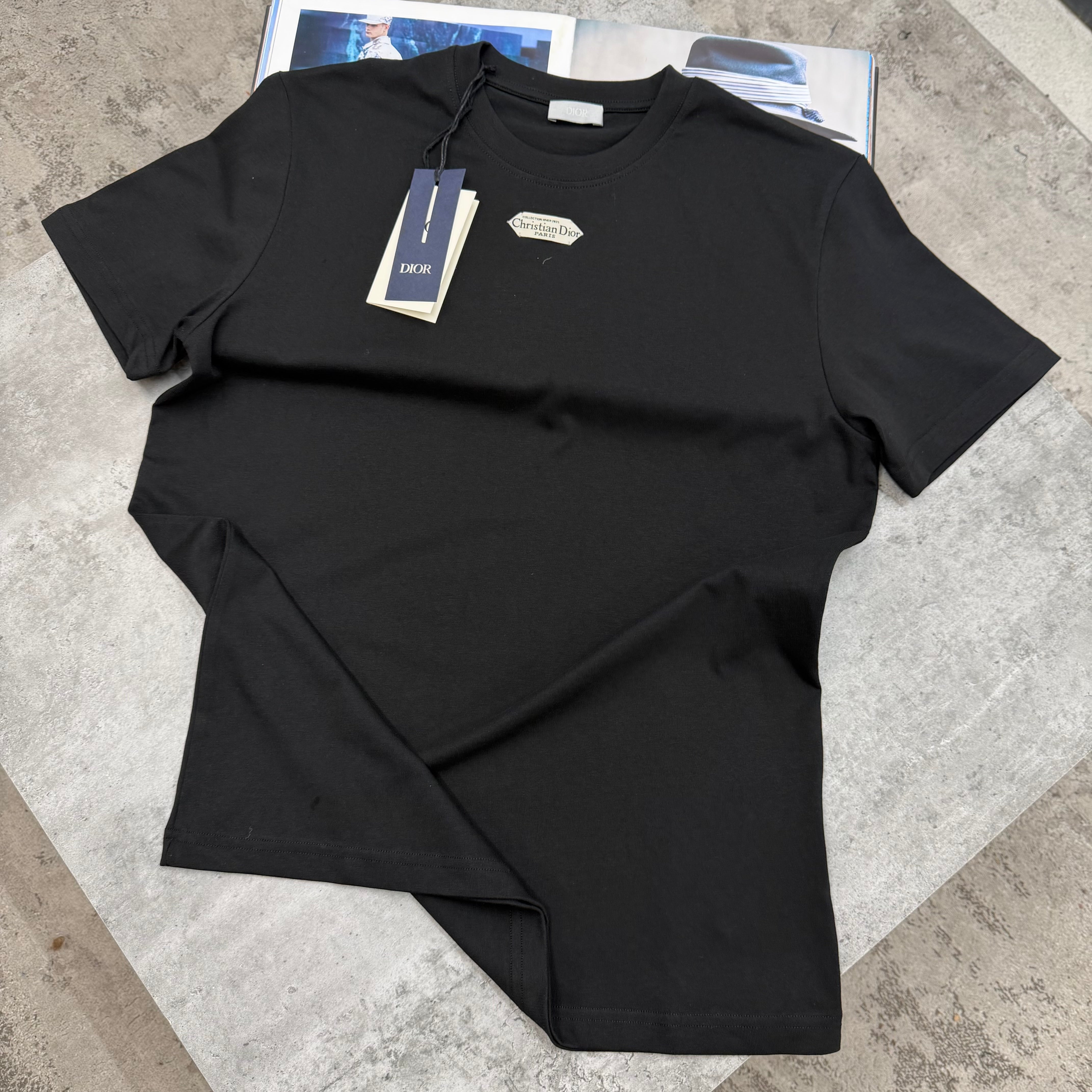 CD - TAB T-SHIRT - BLACK