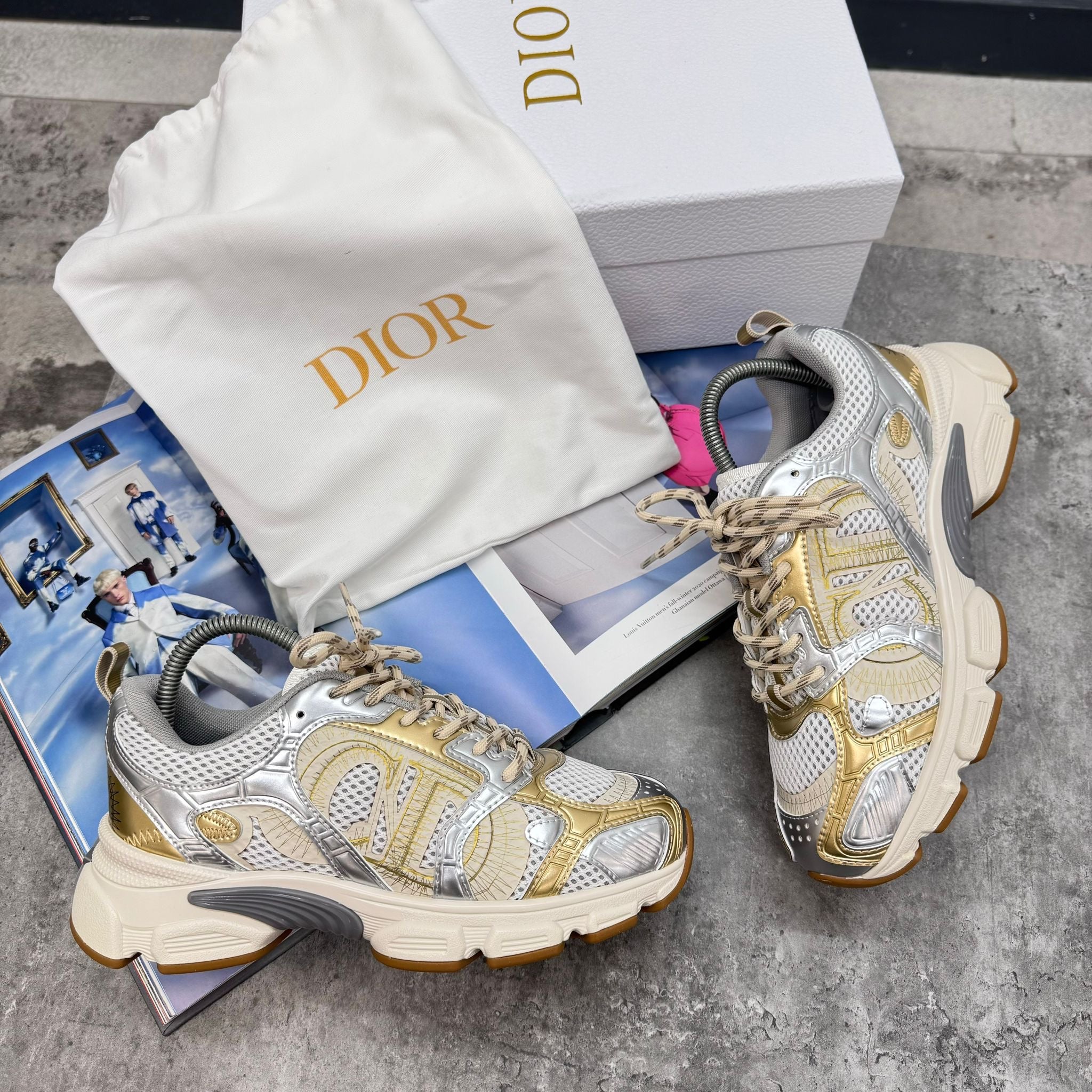 WOMENS CD CHRONO TRAINERS - GOLD