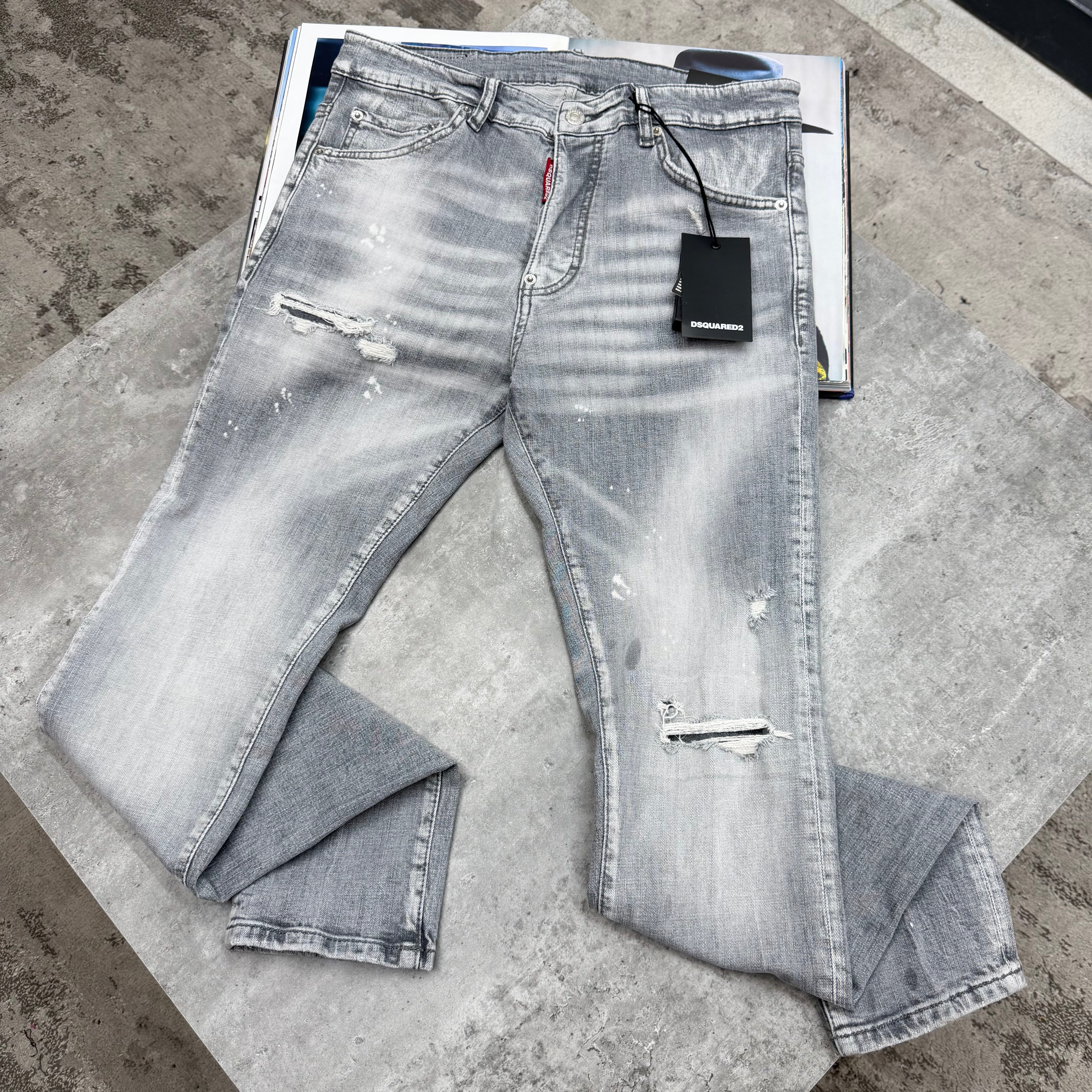 D2 - JEANS - GREY