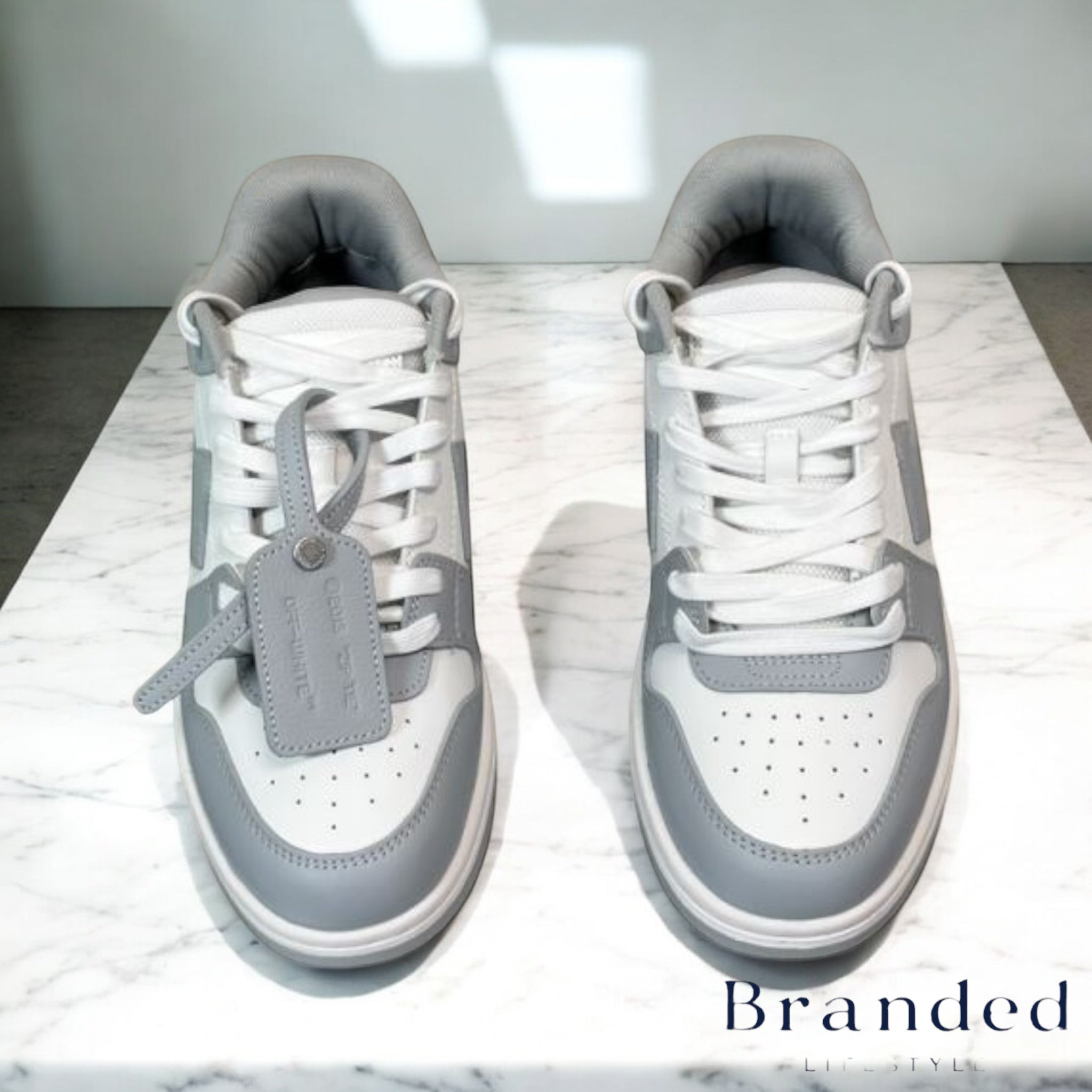 (PRE-ORDER) OW - WOMENS OUT OF OFFICE TRAINER