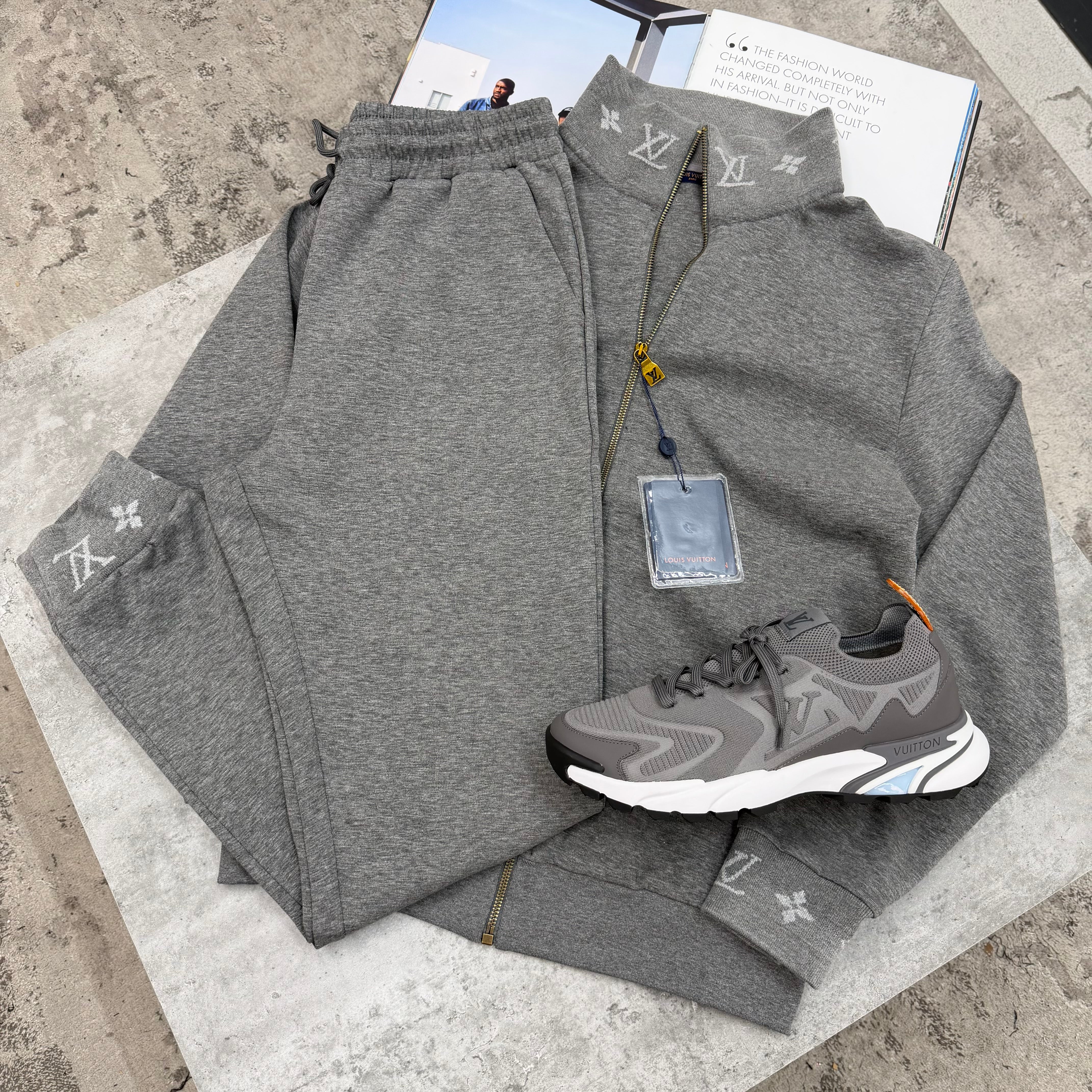 LVE - TRACKSUIT - GREY