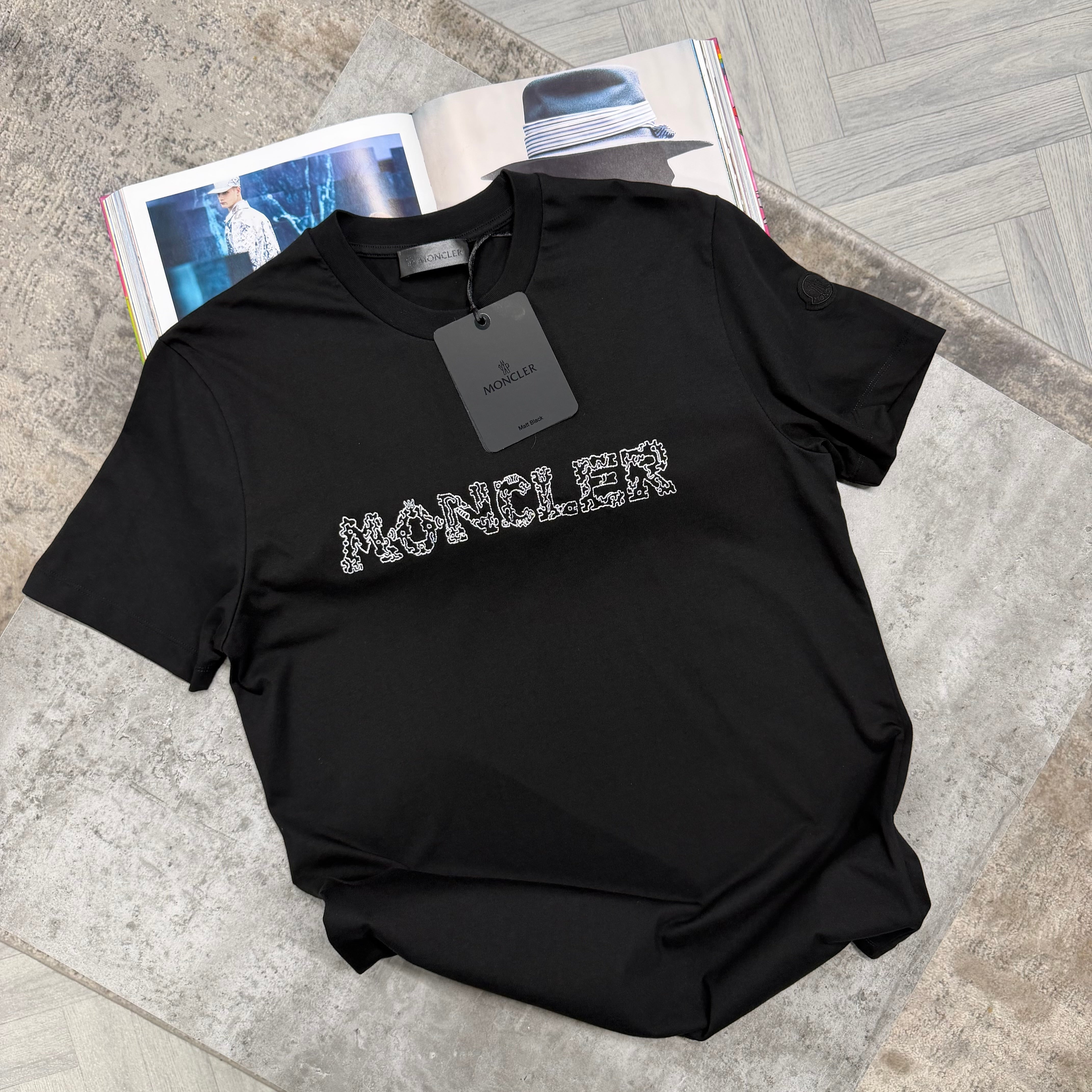 MNCLR SPACE T SHIRT - BLACK