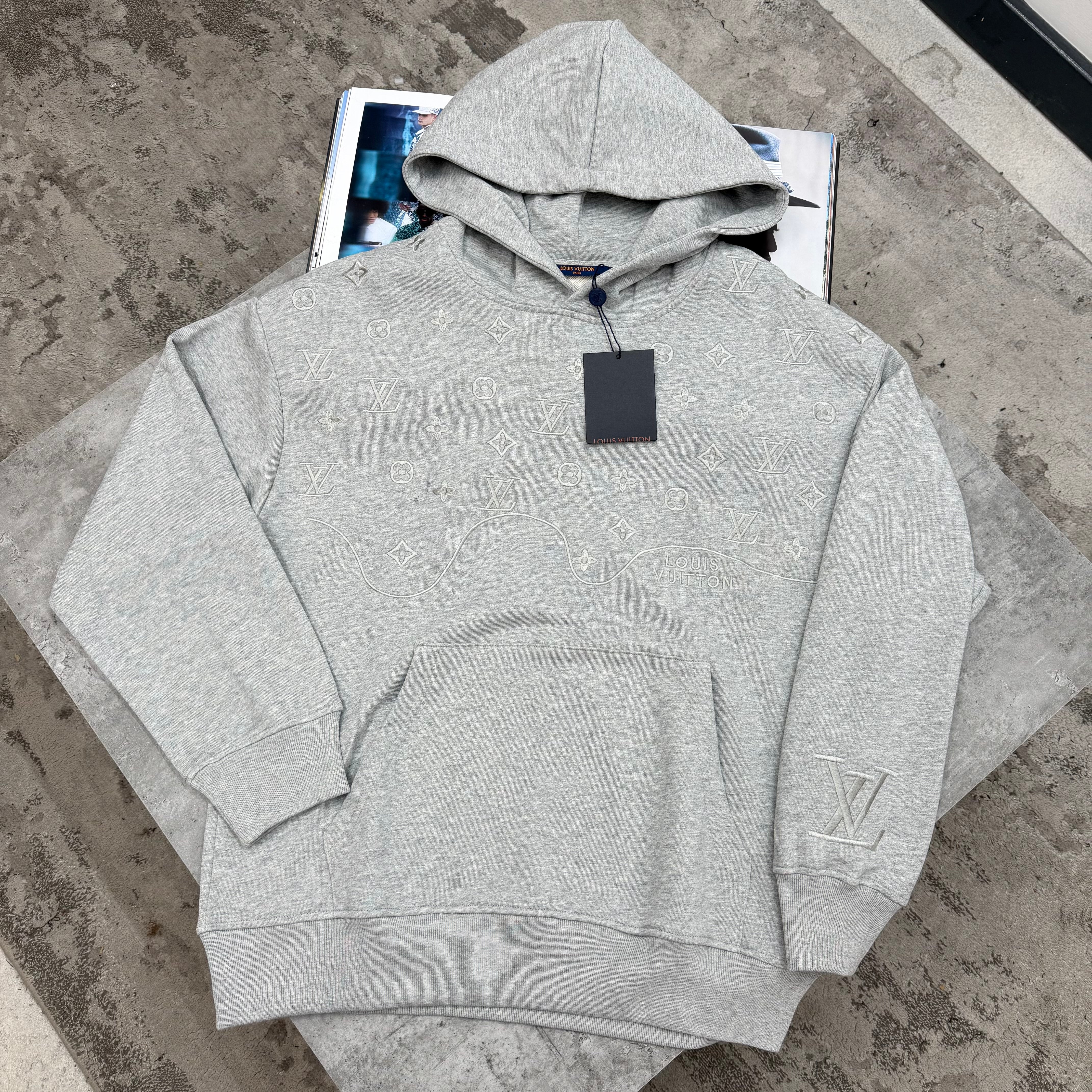 LVE - MONOGRAM HOODIE - GREY
