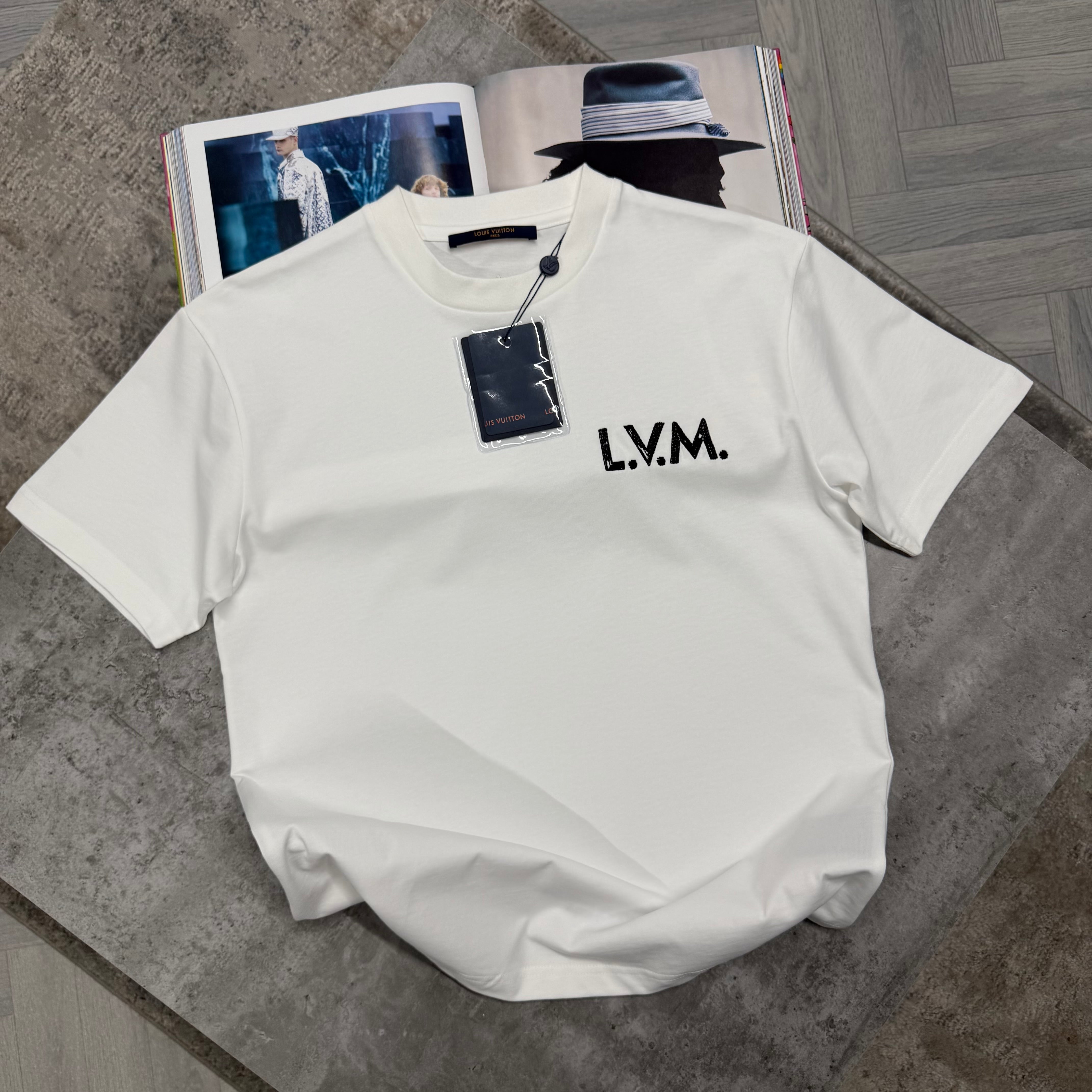 LVE LVM T SHIRT - WHITE