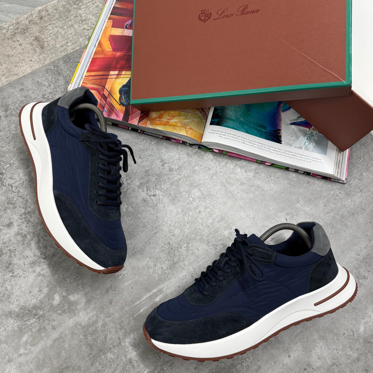 LORO SUEDE RUNNER TRAINER - NAVY