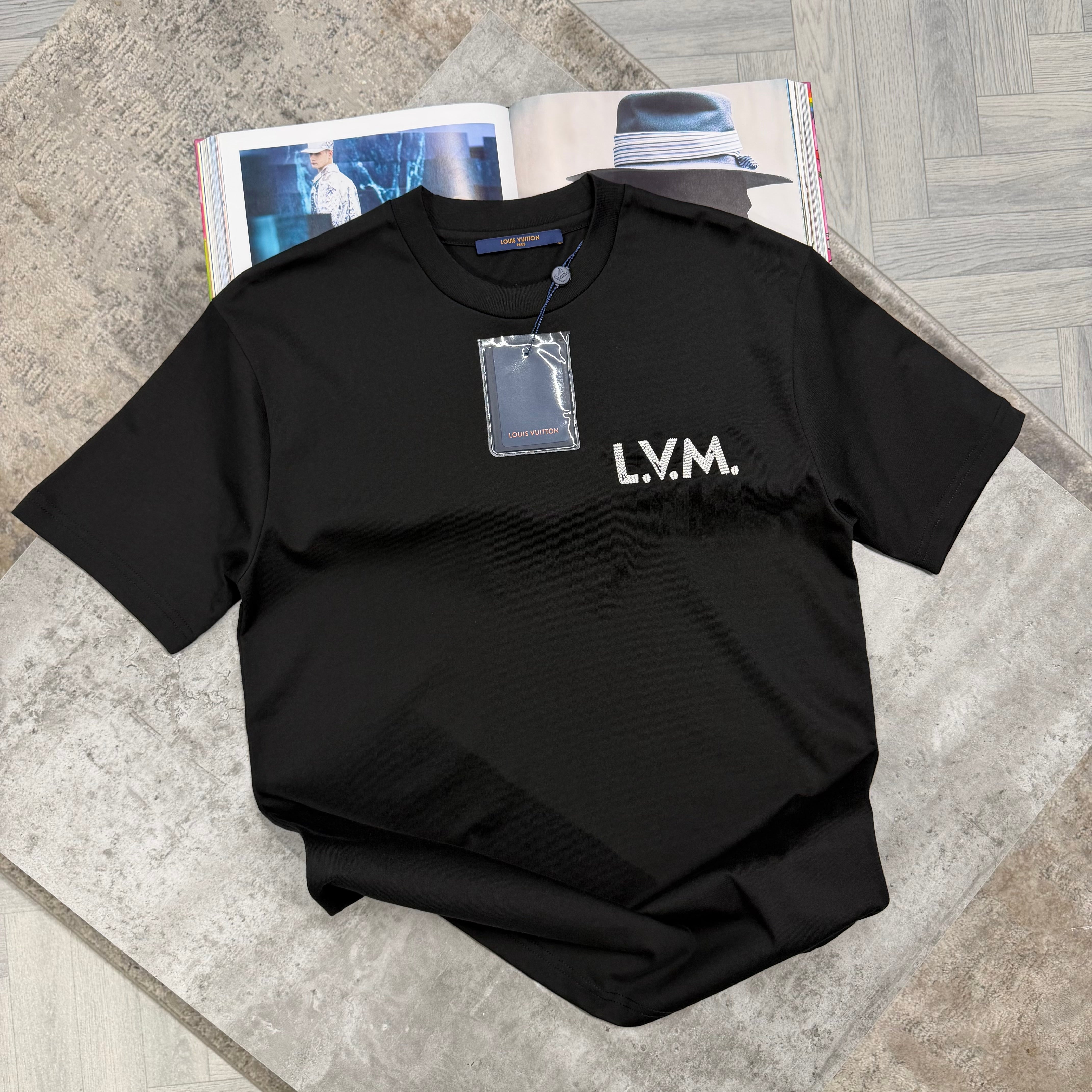 LVE LVM T SHIRT - BLACK
