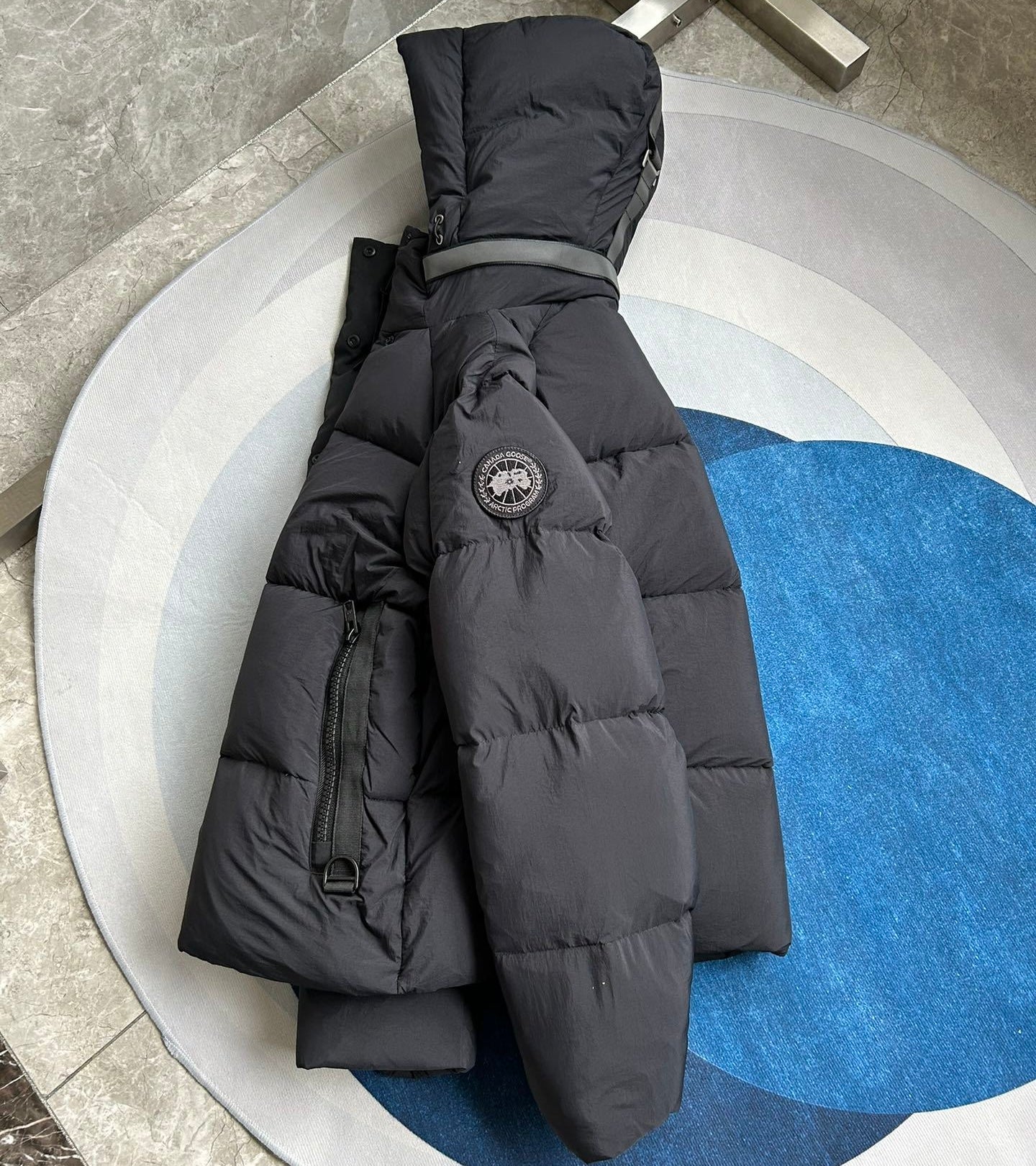 (PRE-ORDER) CG - BLACK BADGE WOMENS COAT