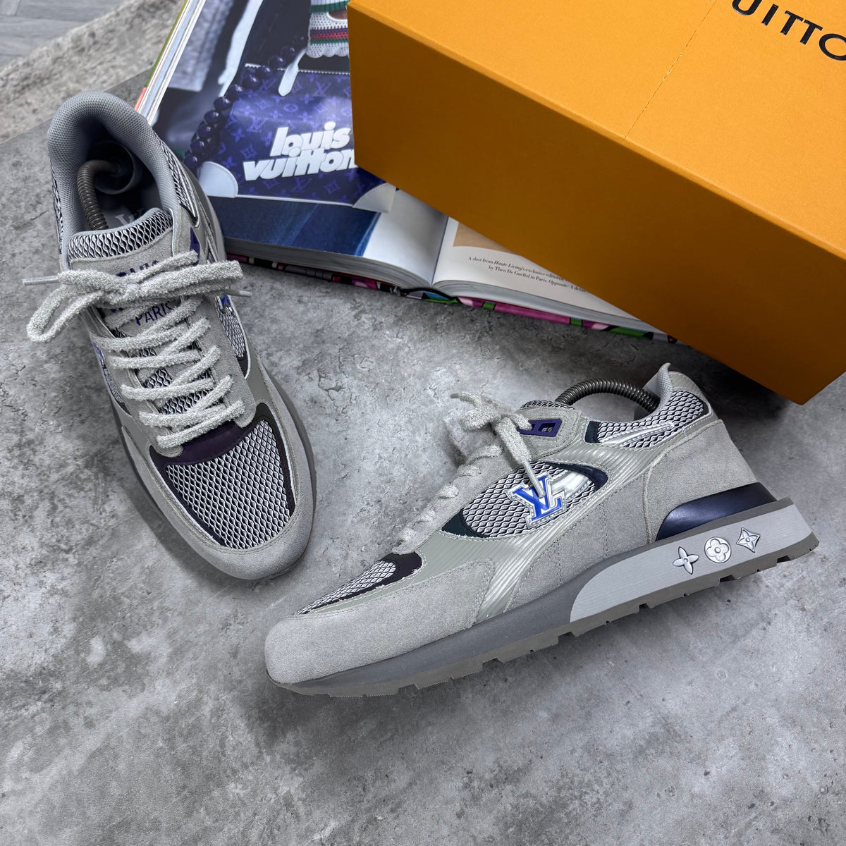 (PRE ORDER) LVE RUNAWAY TRAINERS - GREY