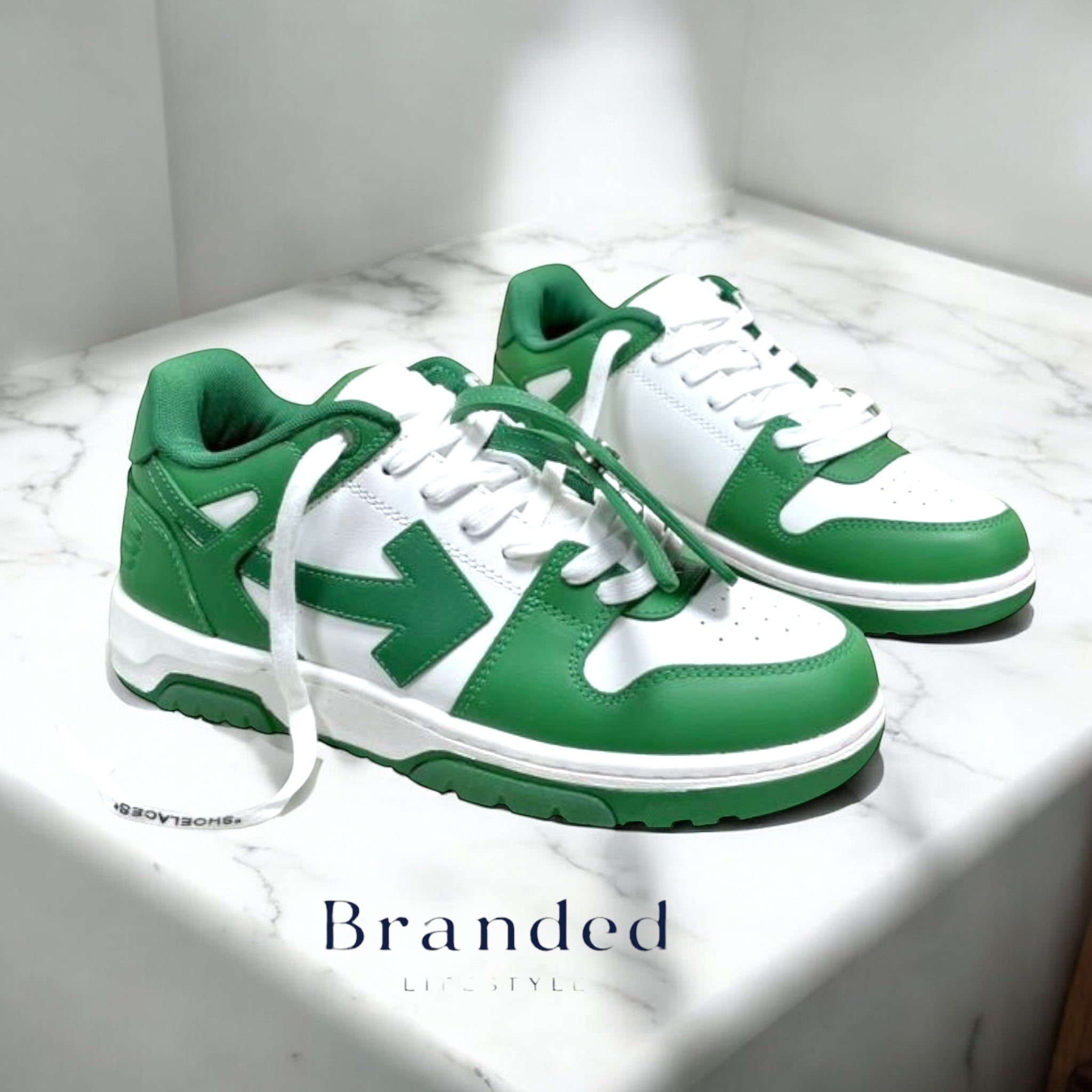 (PRE-ORDER) OW - OUT OF OFFICE TRAINER