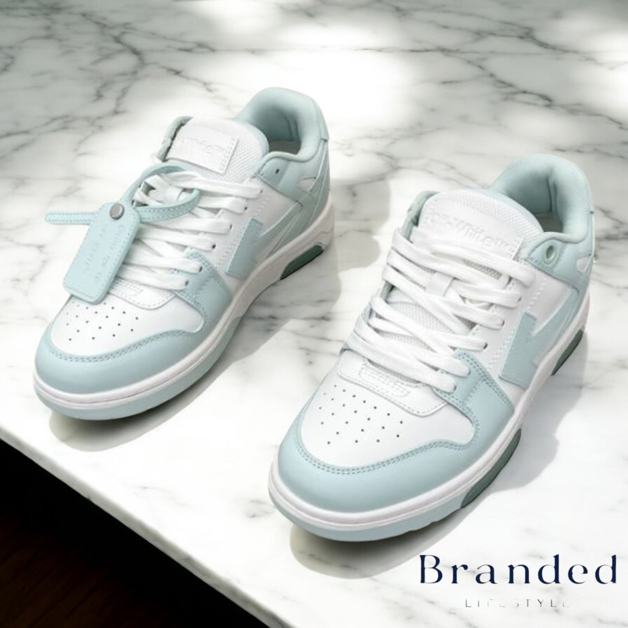 (PRE-ORDER) OW - OUT OF OFFICE TRAINER