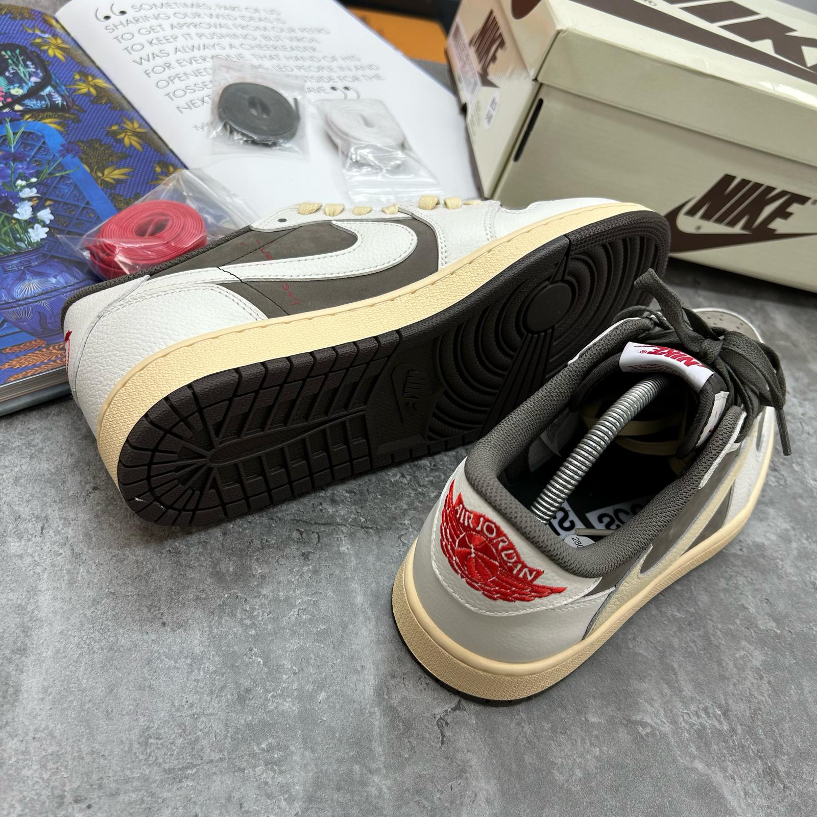 (PRE-ORDER) N X TS - AIR JORDAN 1 - REVERSE MOCHA