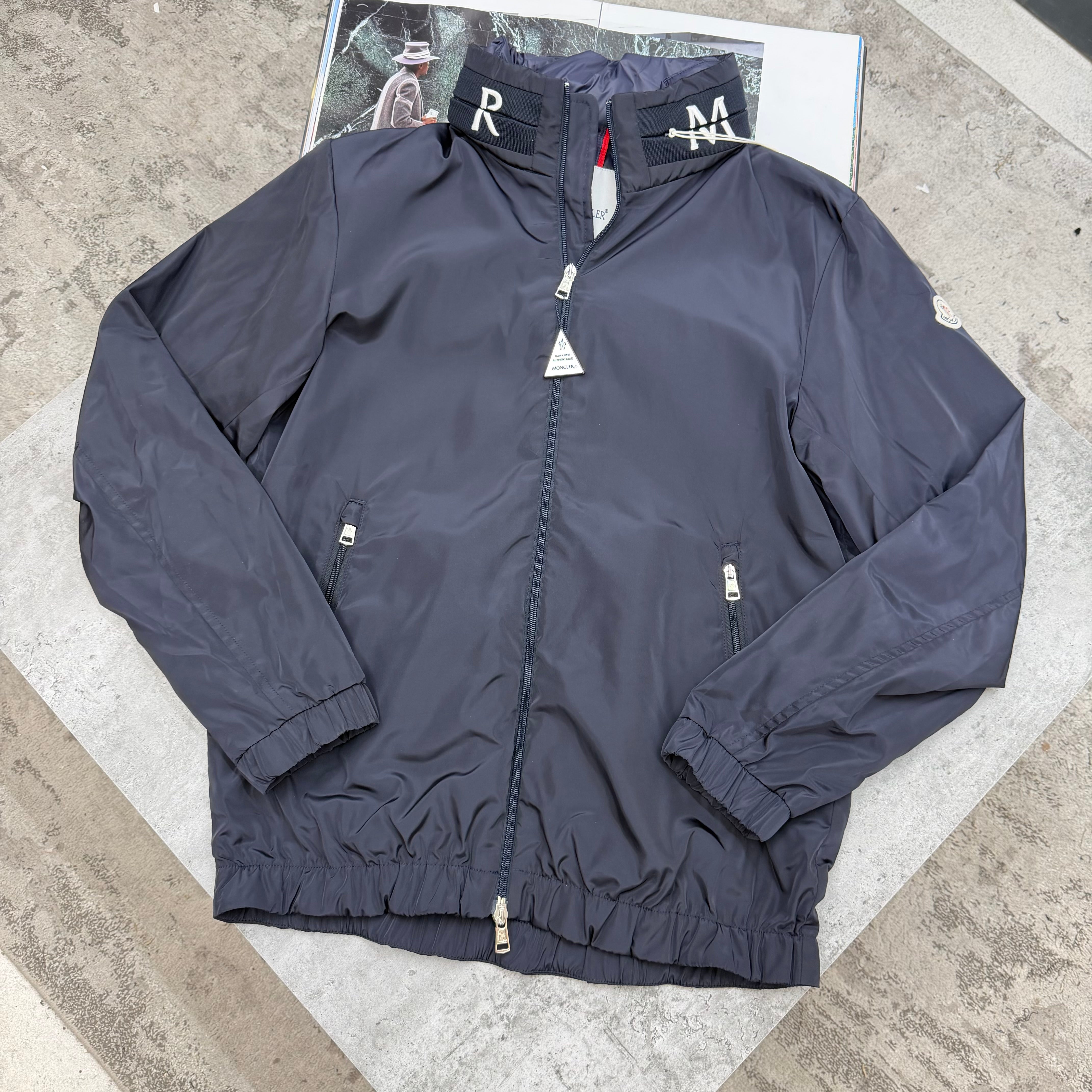 CONCEALED HOOD JACKET - NAVY