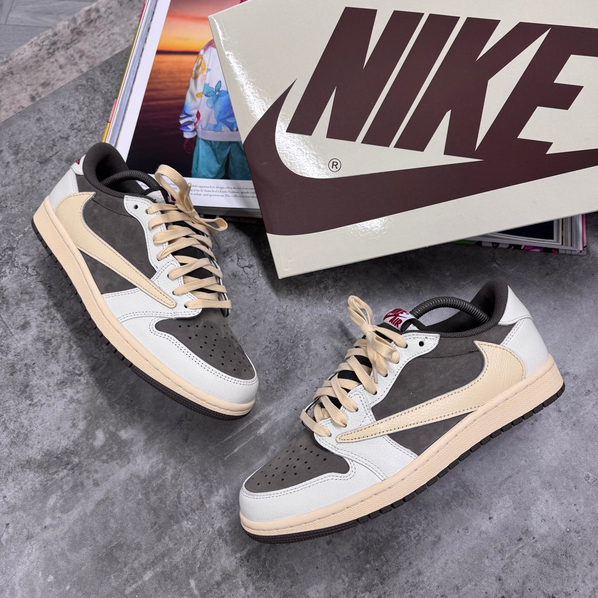 NI X TS JORDAN 1 - REVERSE MOCHA