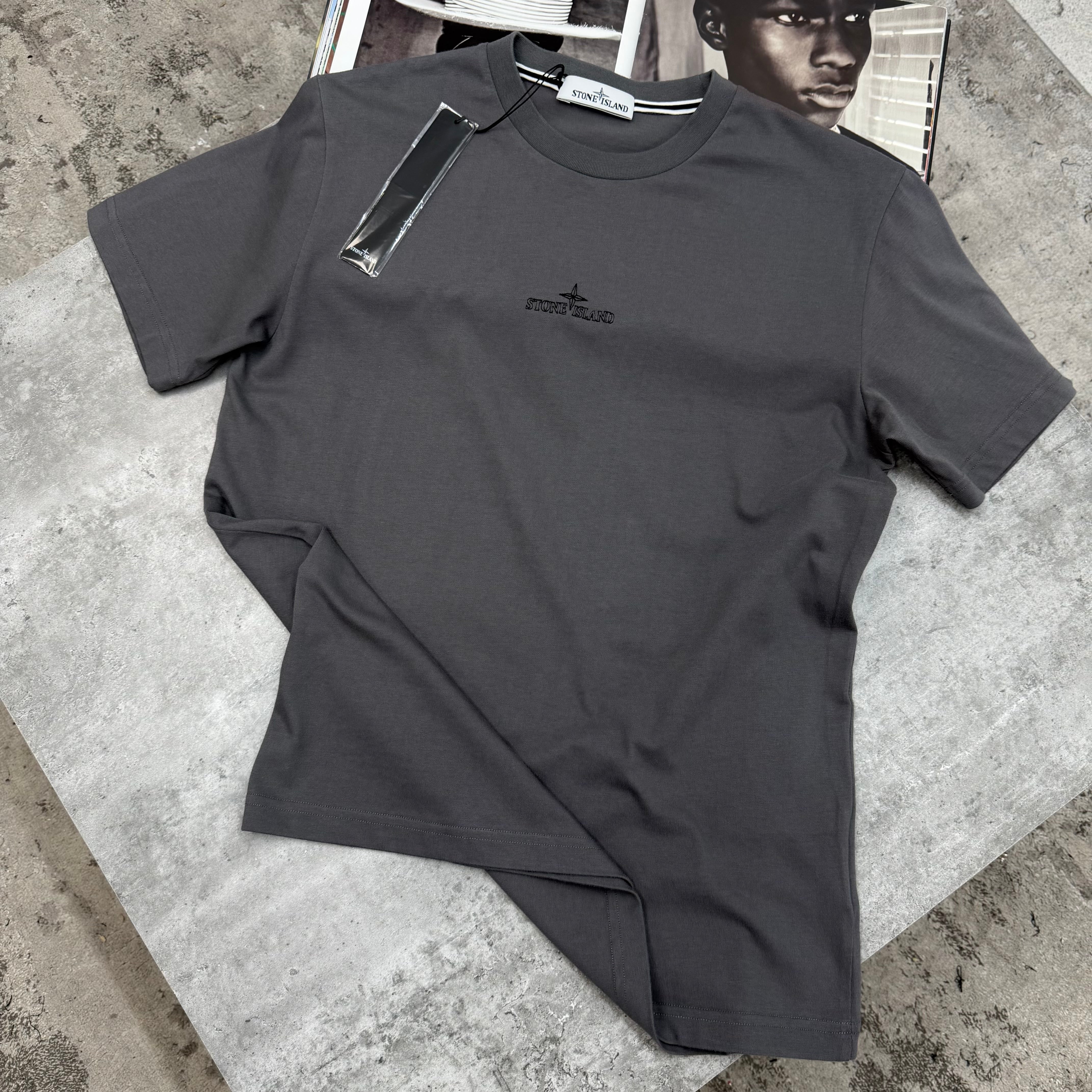SI - EMBROIDERED T-SHIRT - CHARCOAL