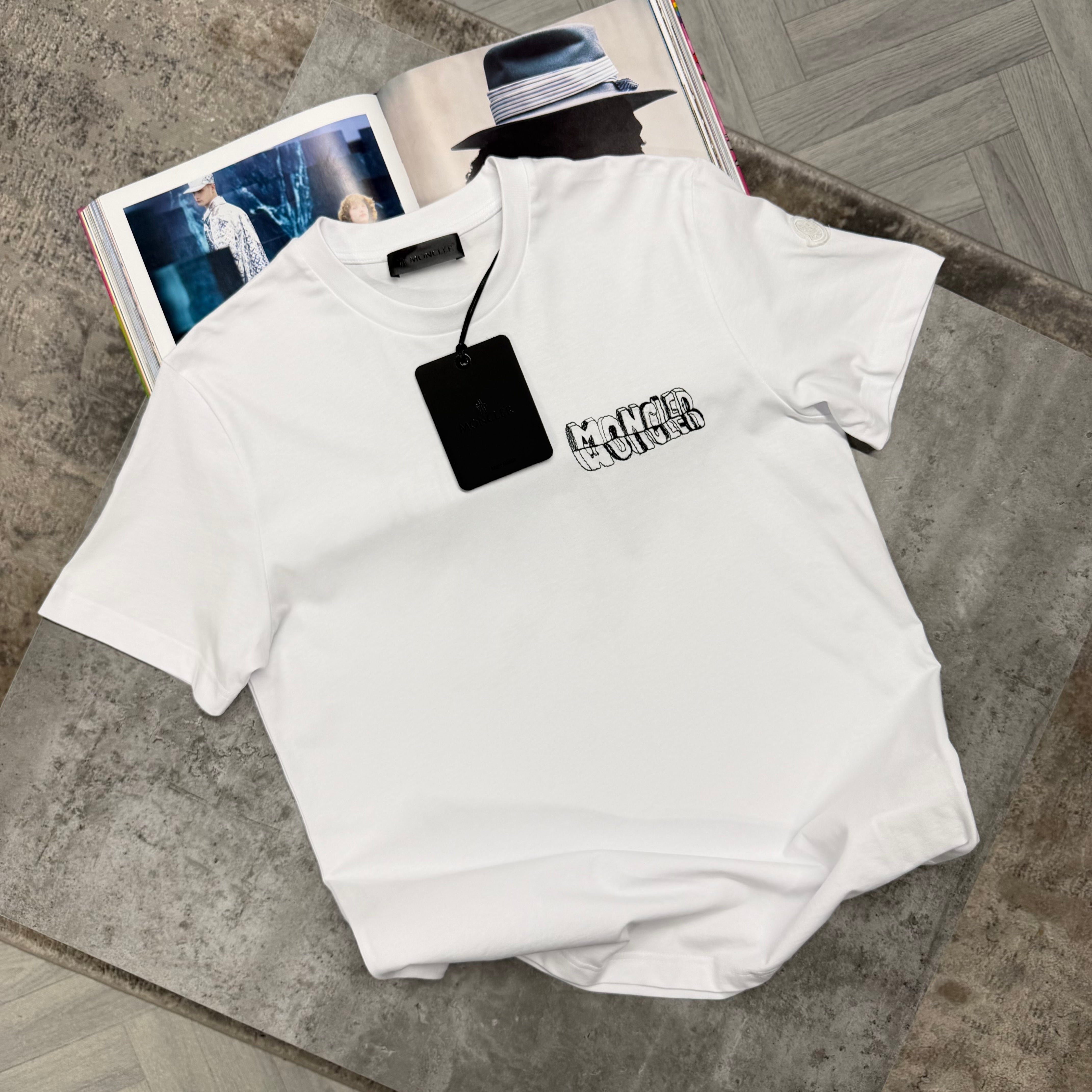 MNCLR SKETCH T SHIRT - WHITE