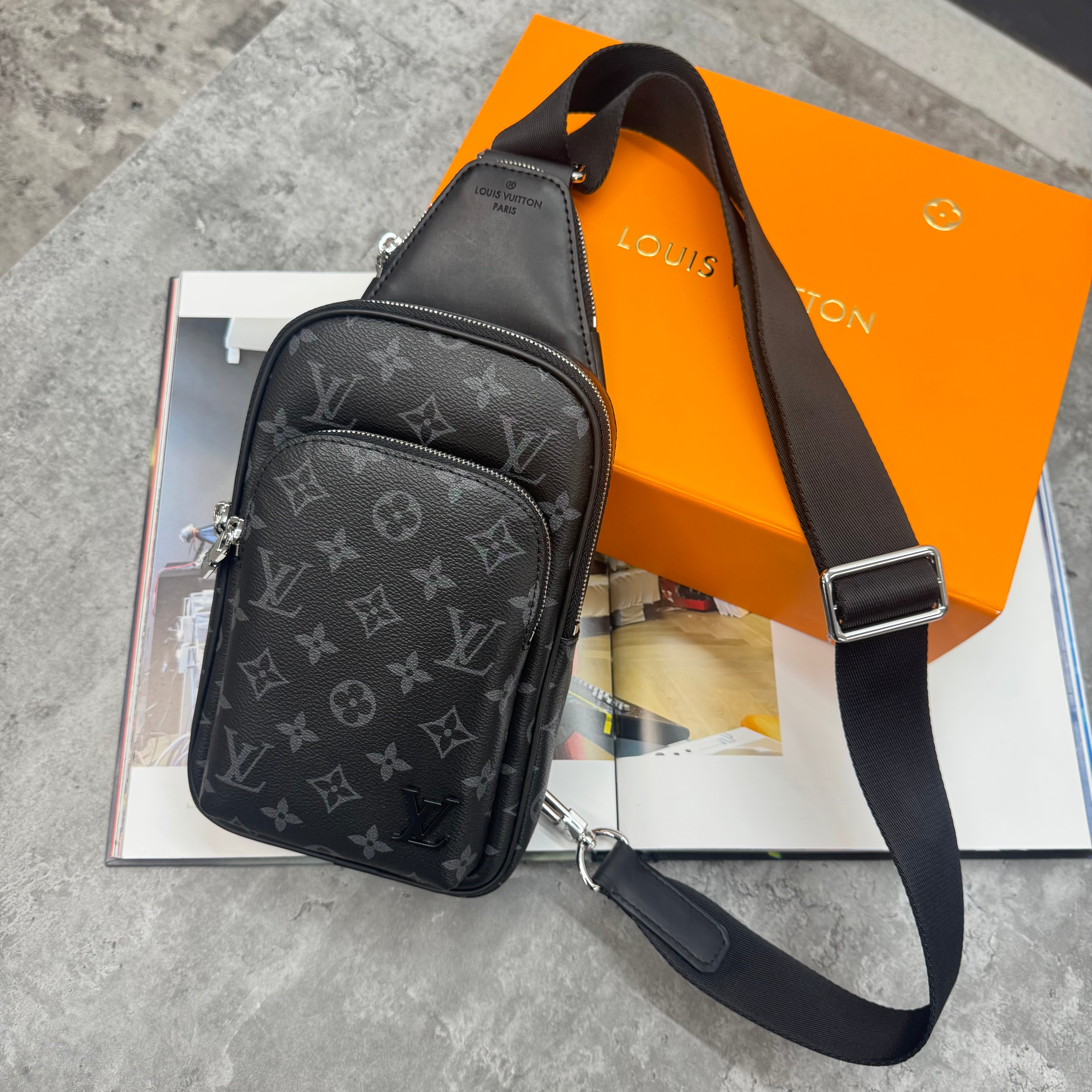 (PRE-ORDER) LVE - CROSSBODY BAG - BLACK