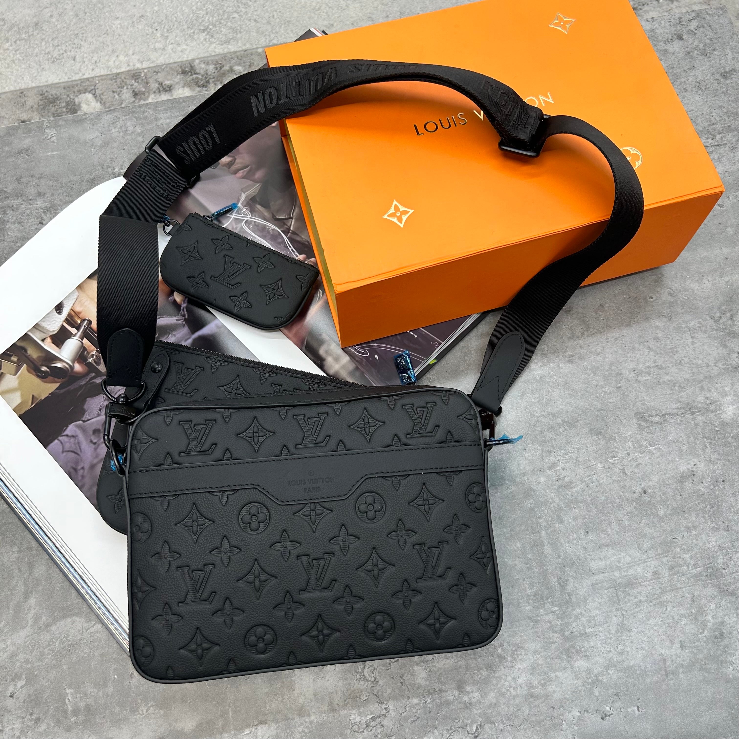 (PRE ORDER) LVE - TRIO BAG - BLACK