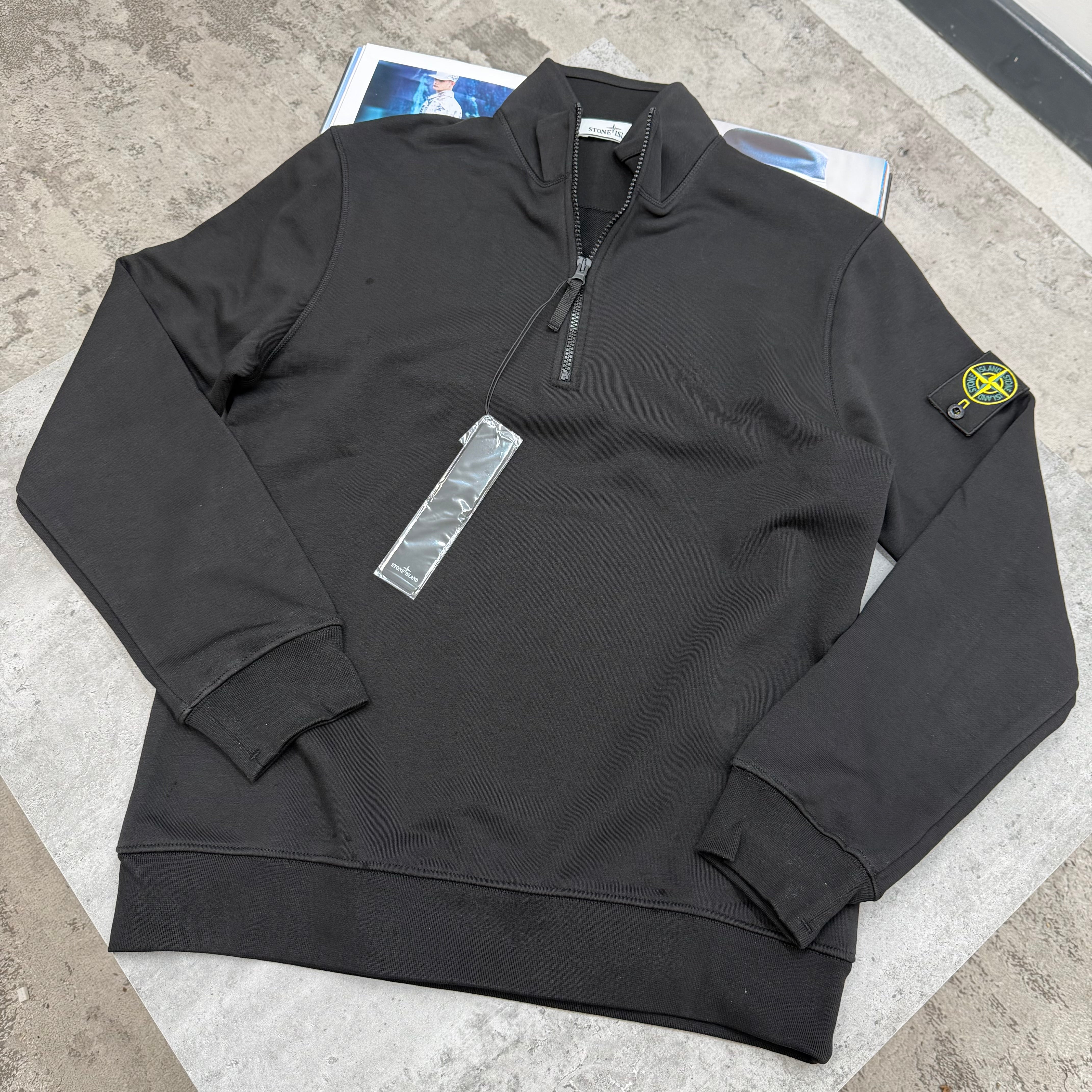 SI - HALF ZIP JUMPER - BLACK