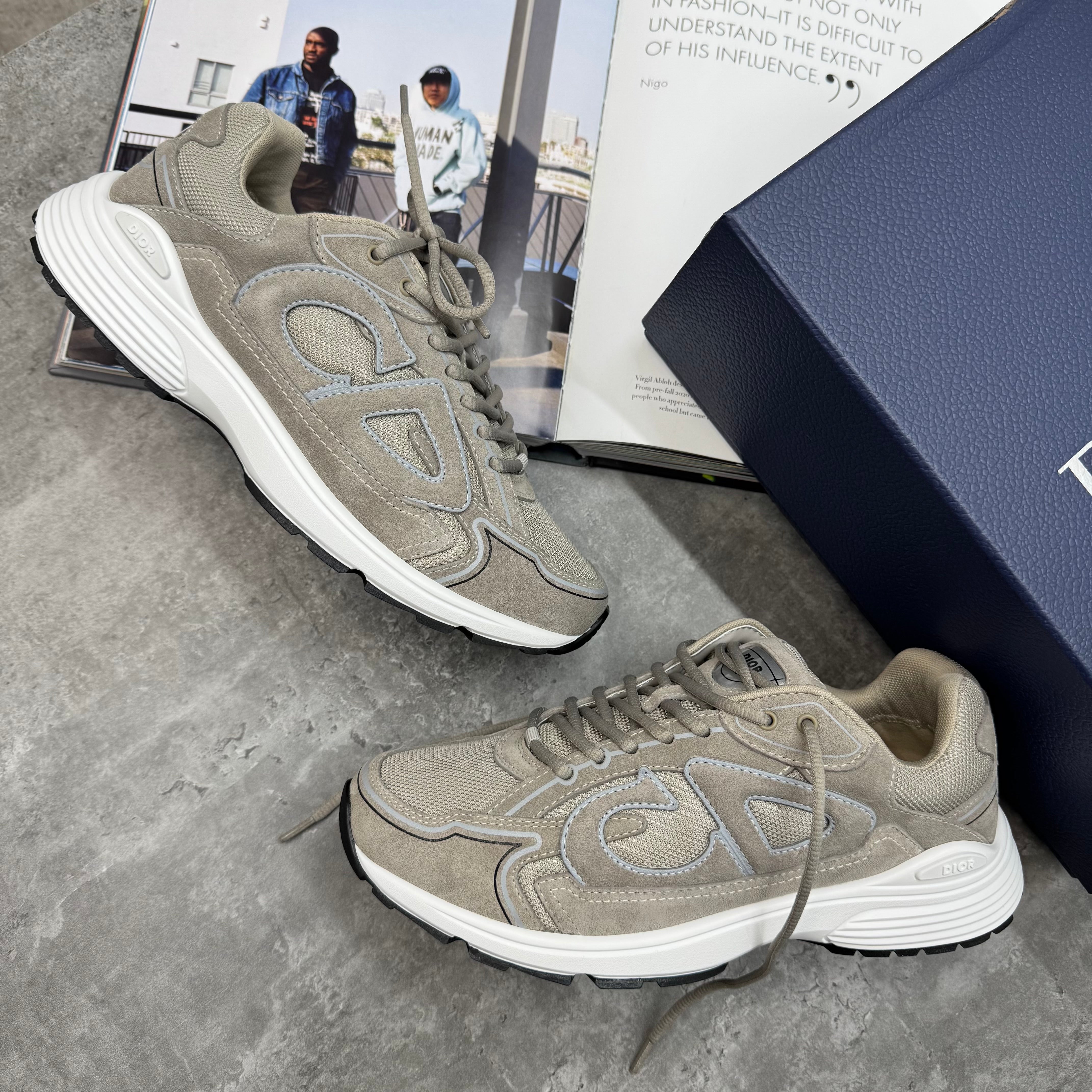 B30 - TRAINER - SUEDE