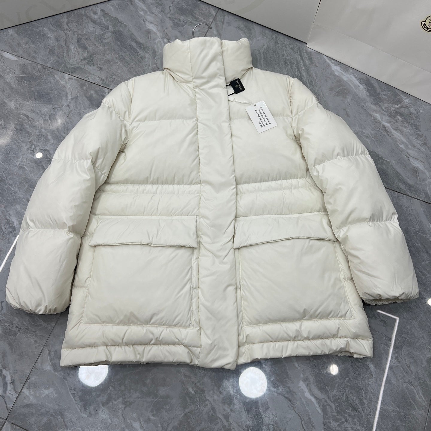 (PRE-ORDER) MNCLR - WOMENS BLACK BADGE COAT