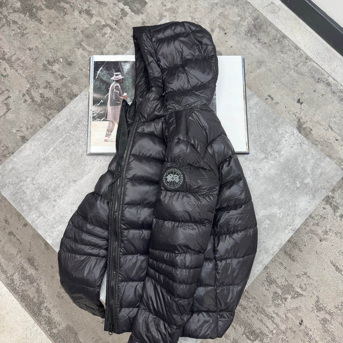 (PRE-ORDER) CG - BLACK BADGE COAT - BLACK