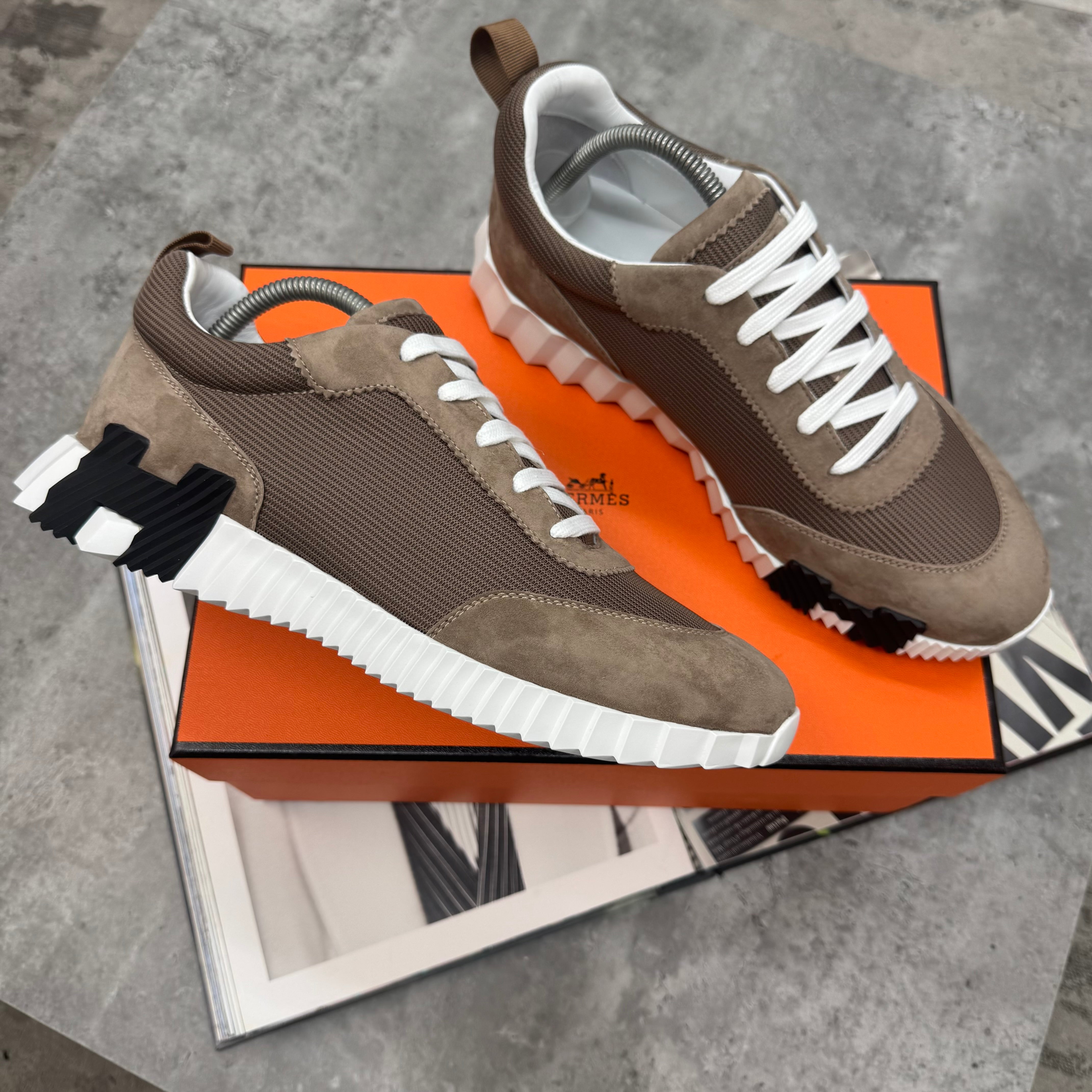(PRE-ORDER) HMES - TRAINERS - BROWN