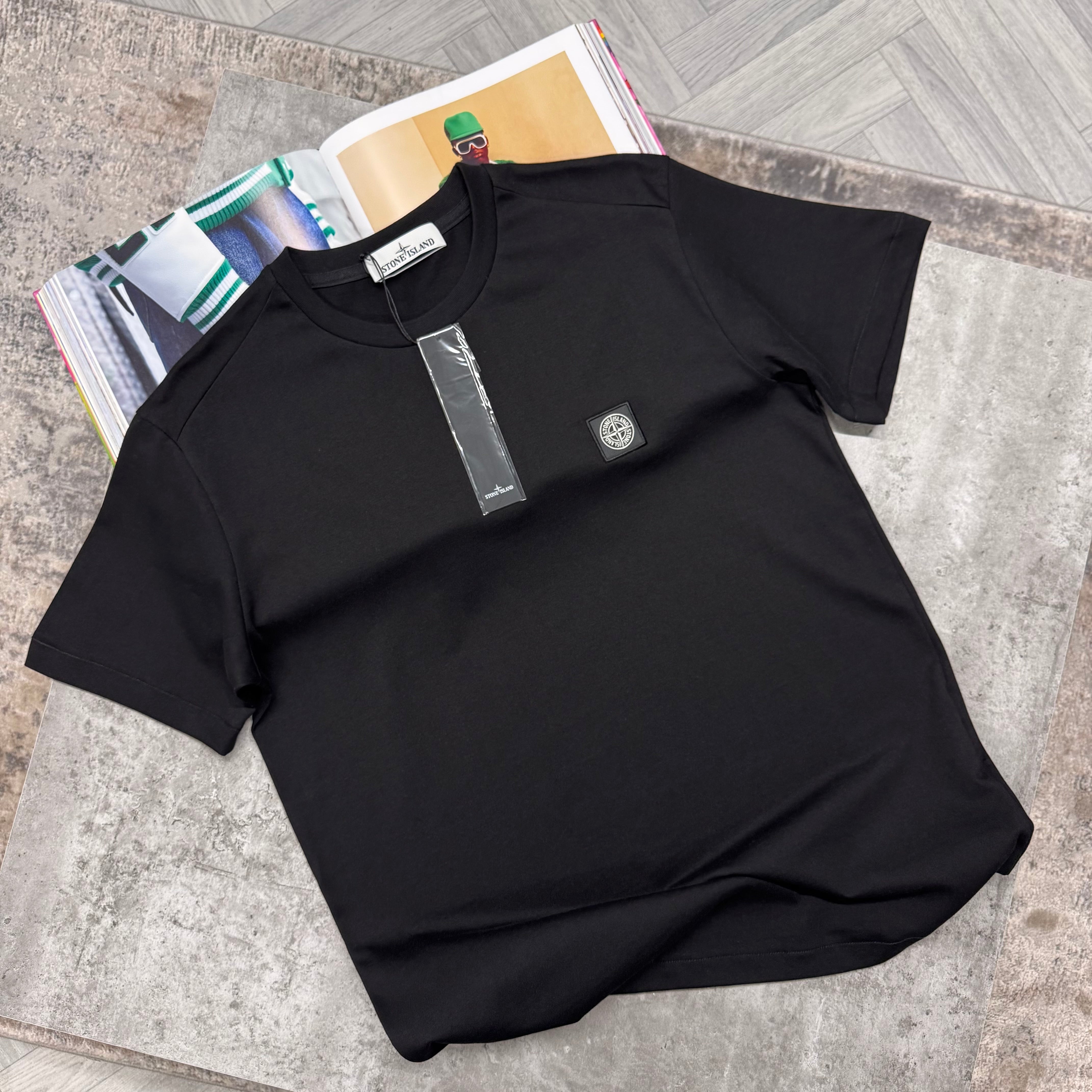 SI SQUARE LOGO T SHIRT - BLACK