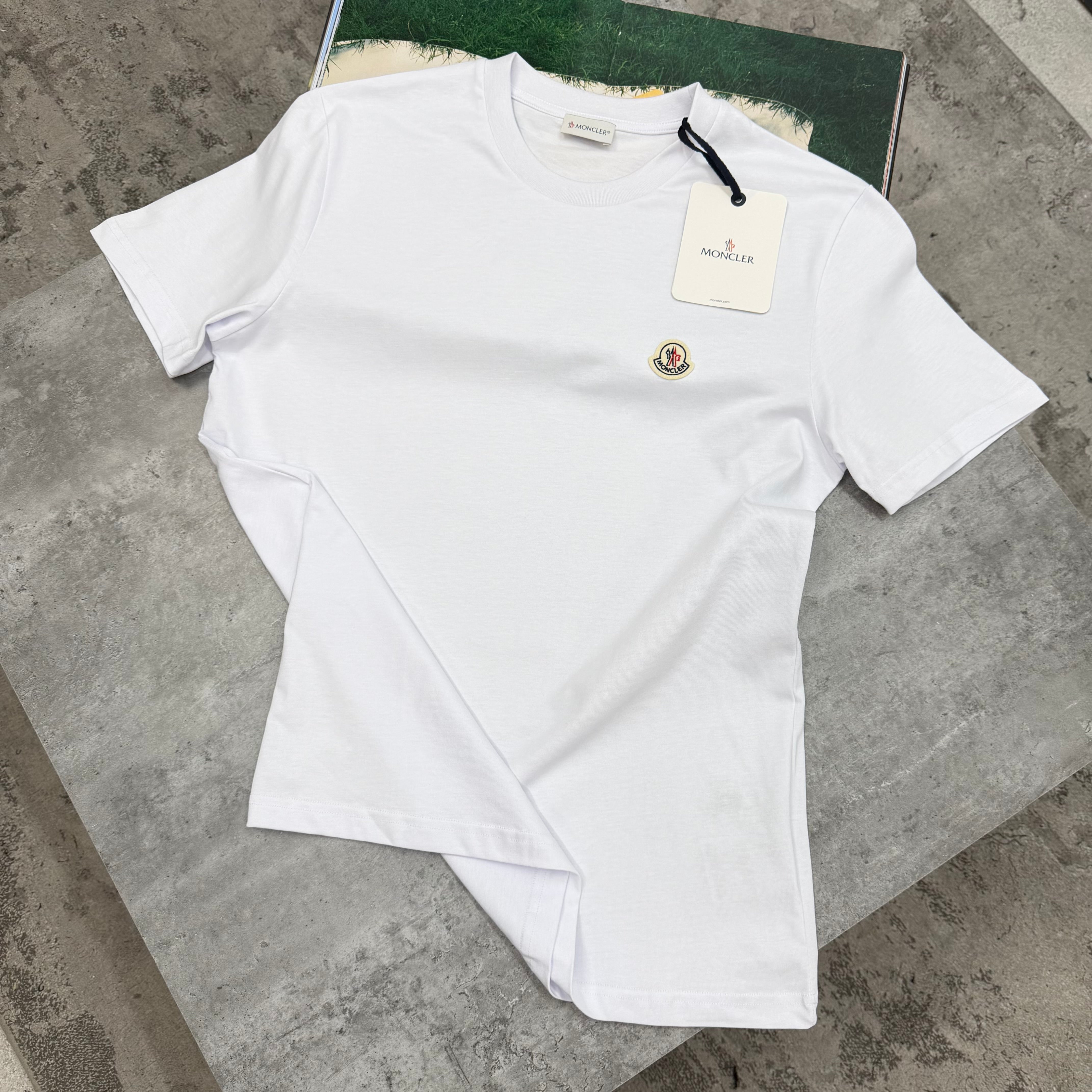 PLAIN LOGO T-SHIRT - WHITE
