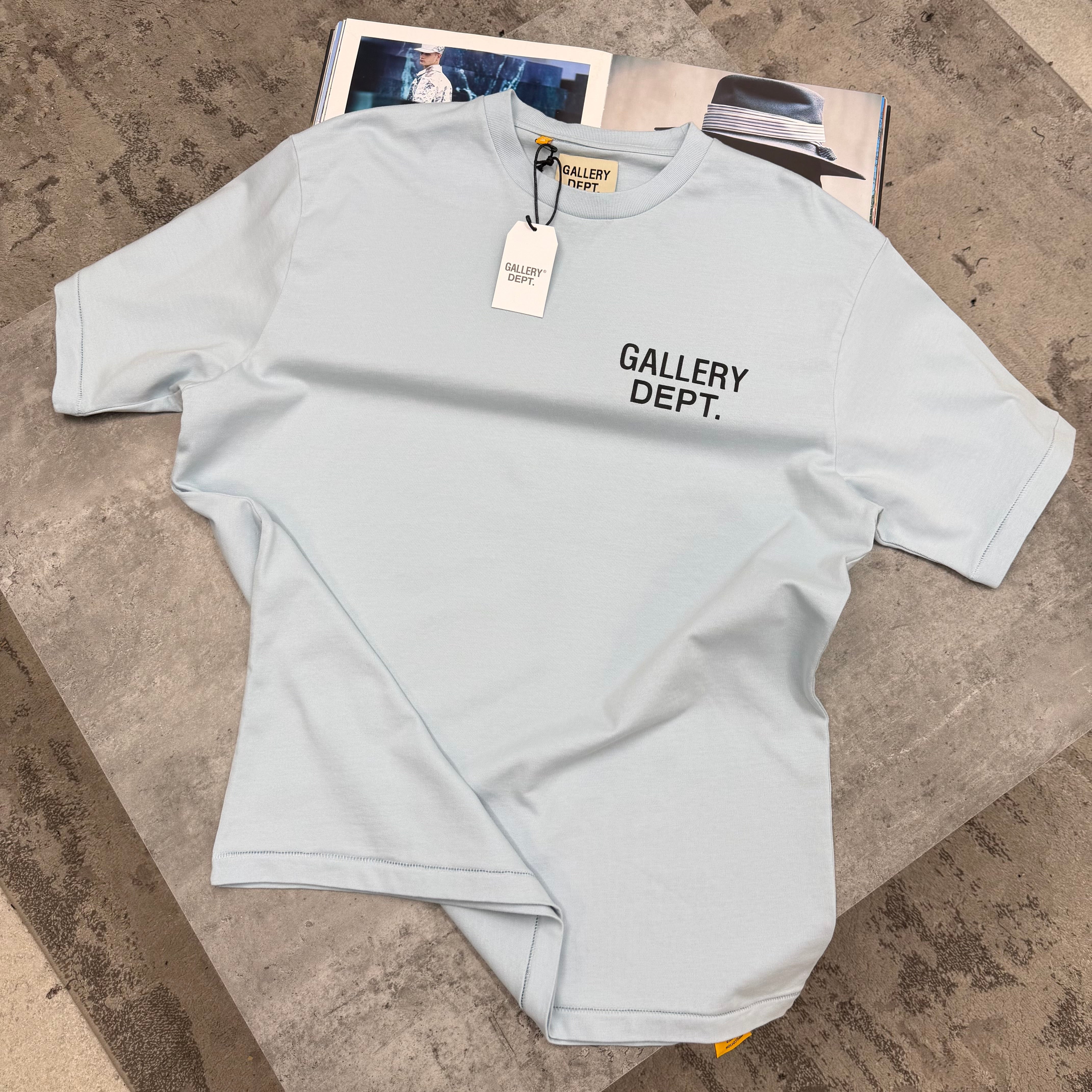 GD - T-SHIRT - LIGHT BLUE