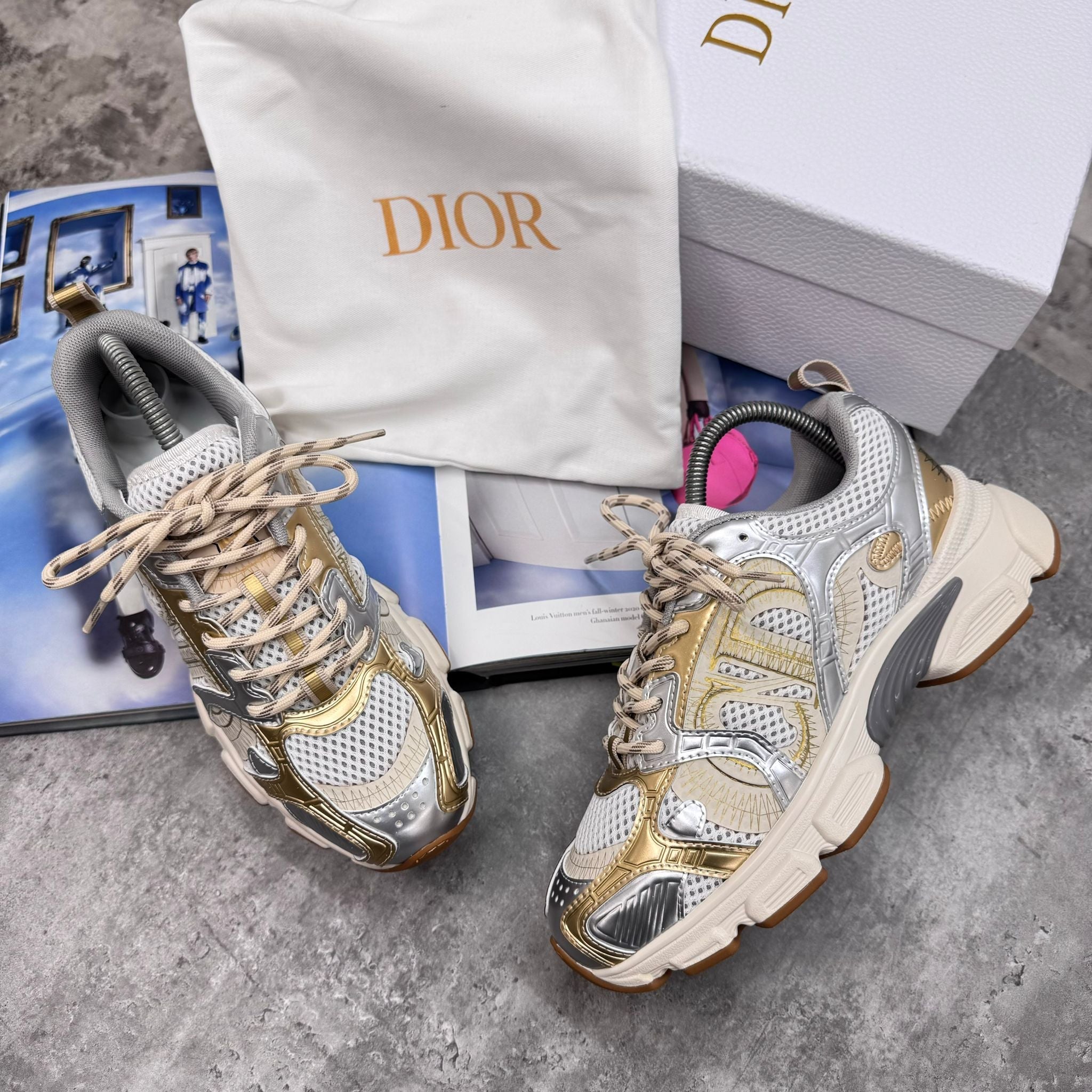 WOMENS CD CHRONO TRAINERS - GOLD