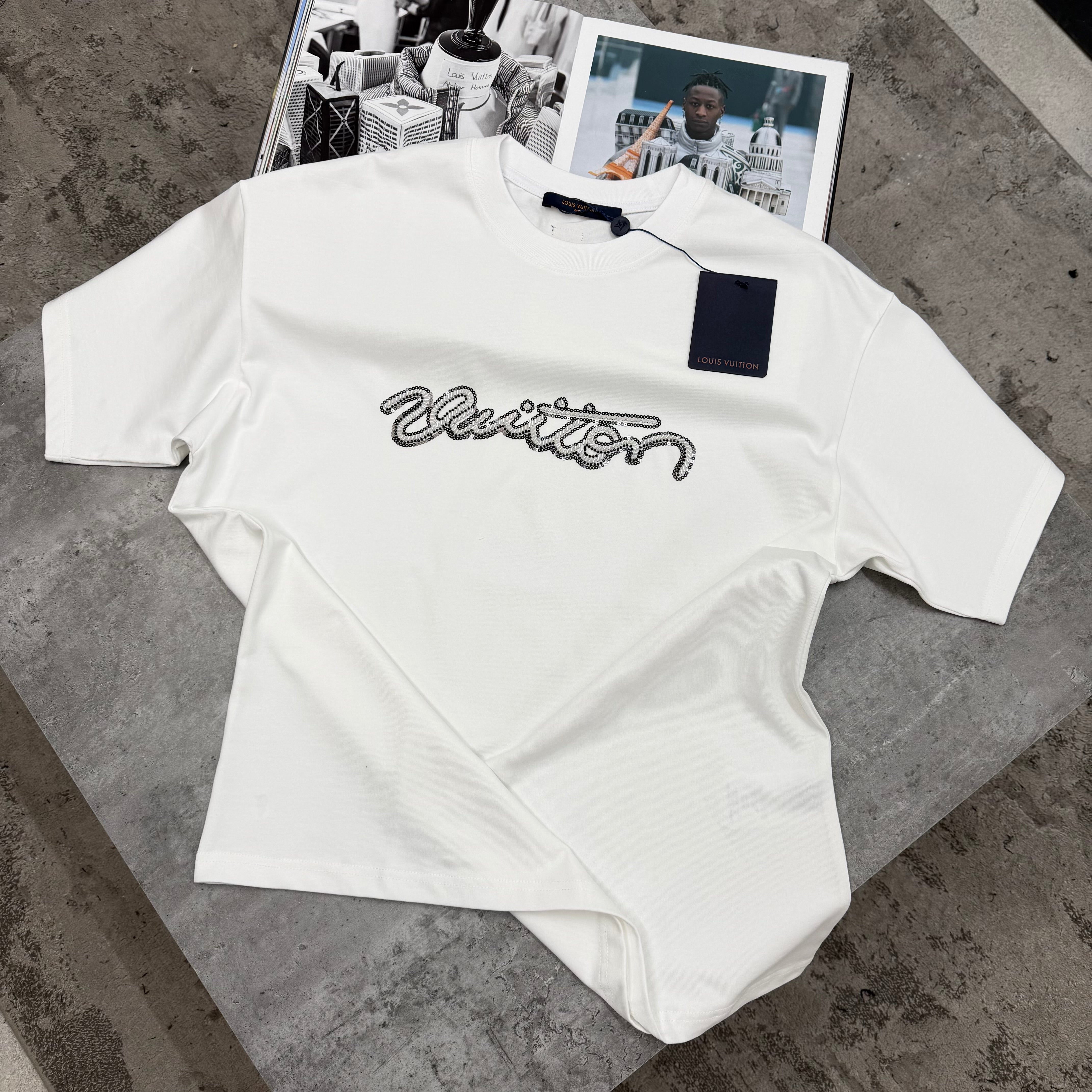 LVE - T-SHIRT - WHITE