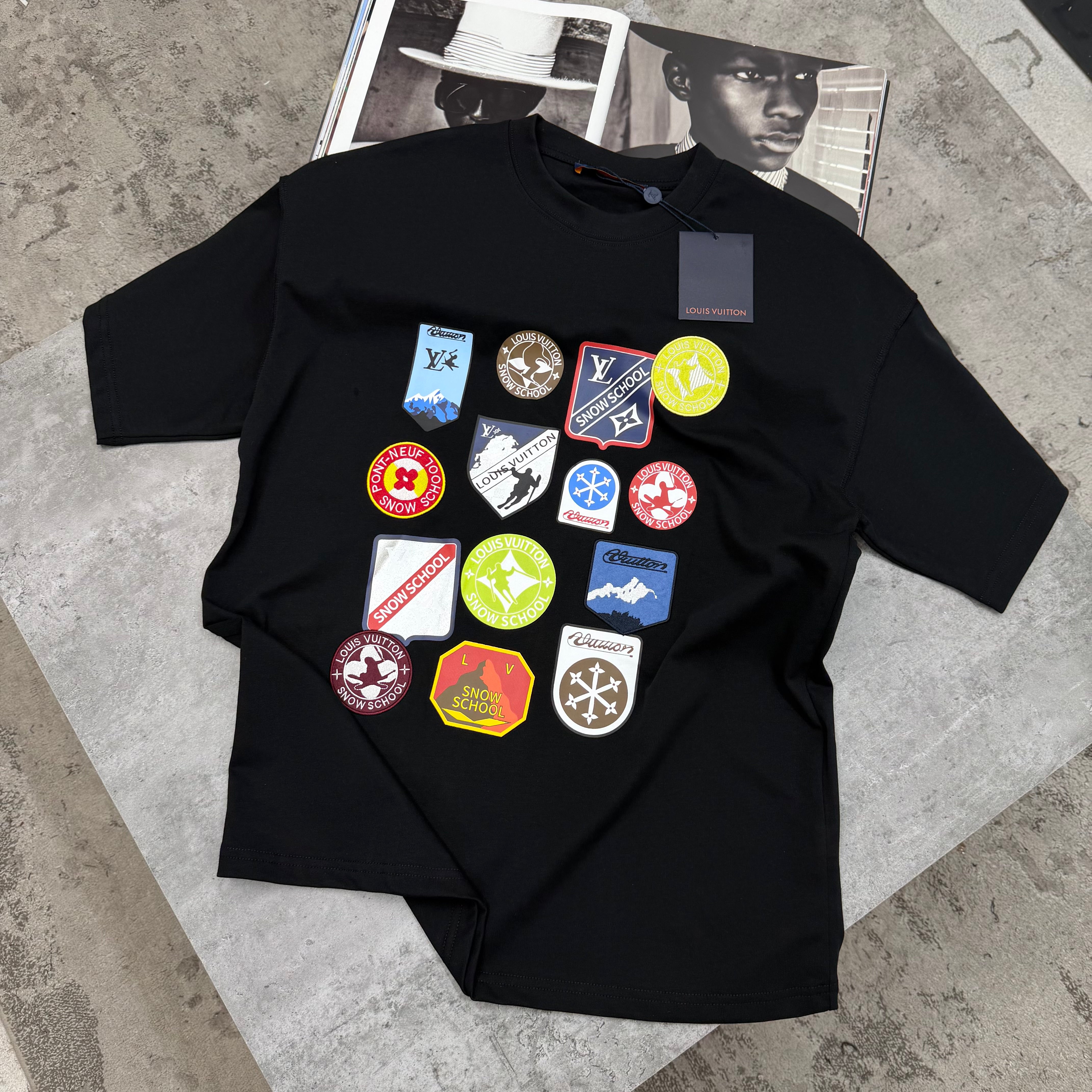 LVE - T-SHIRT - BLACK