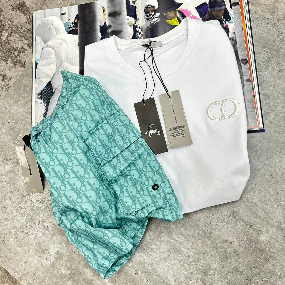 CD - T-SHIRT - WHITE