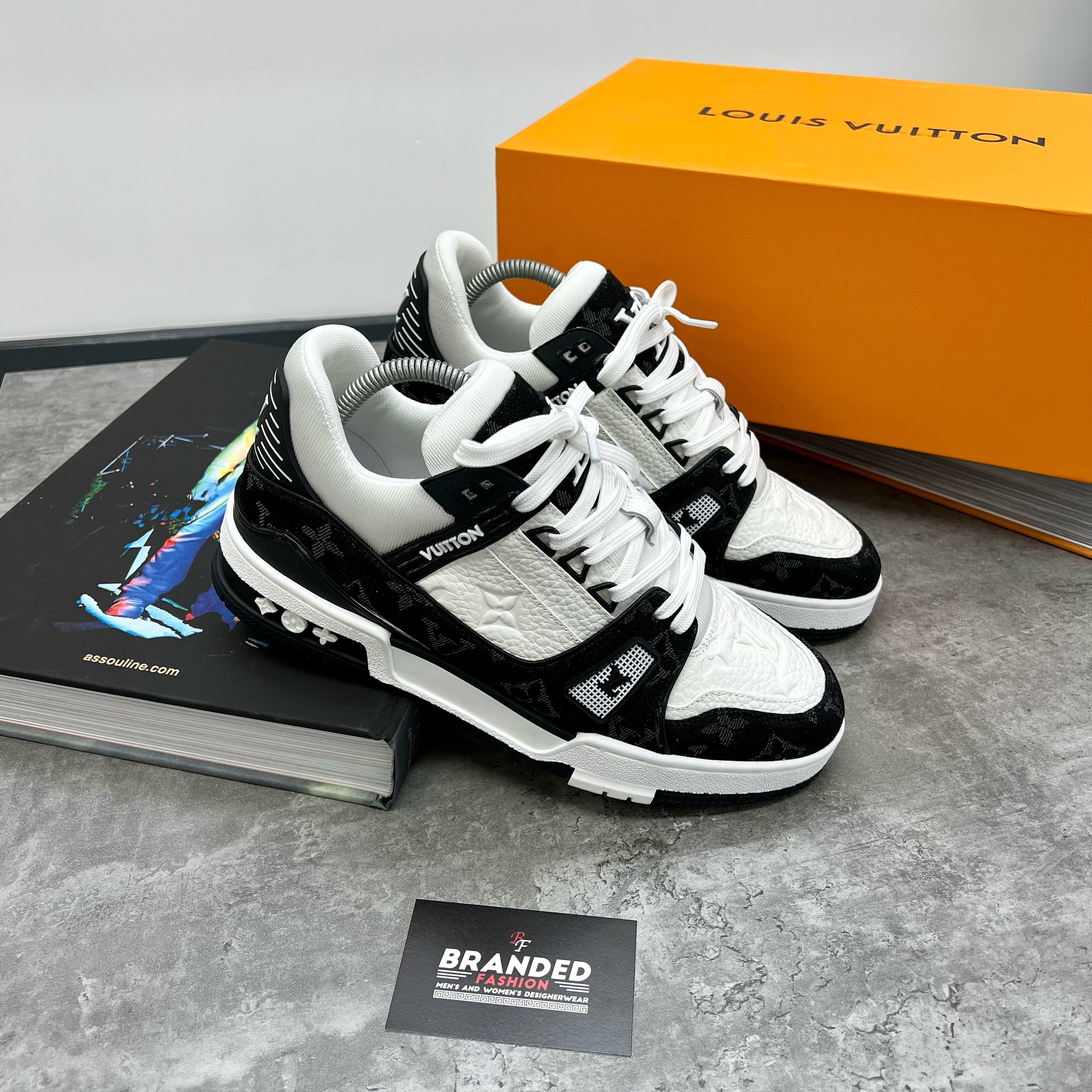 LVE - TRAINER - BLACK