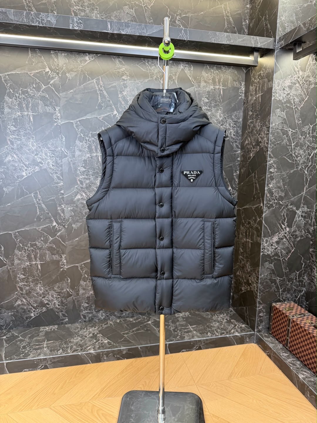 PDA PUFFER GILET GREY - (PRE ORDER)