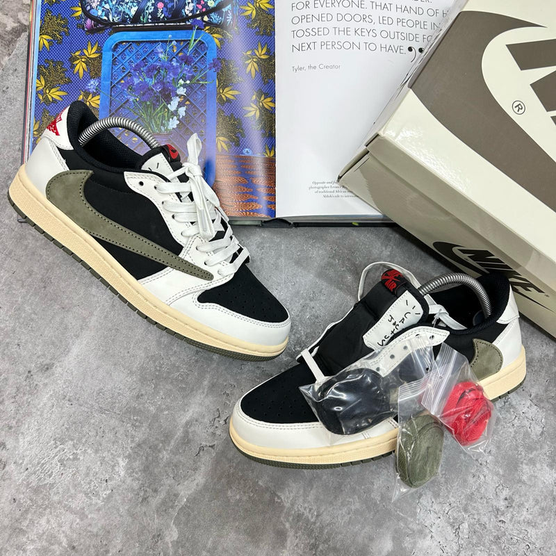 NI X TS JORDAN 1 - OLIVE