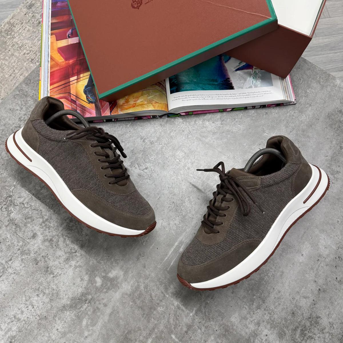 (PRE-ORDER) LORO - TRAINER - BROWN