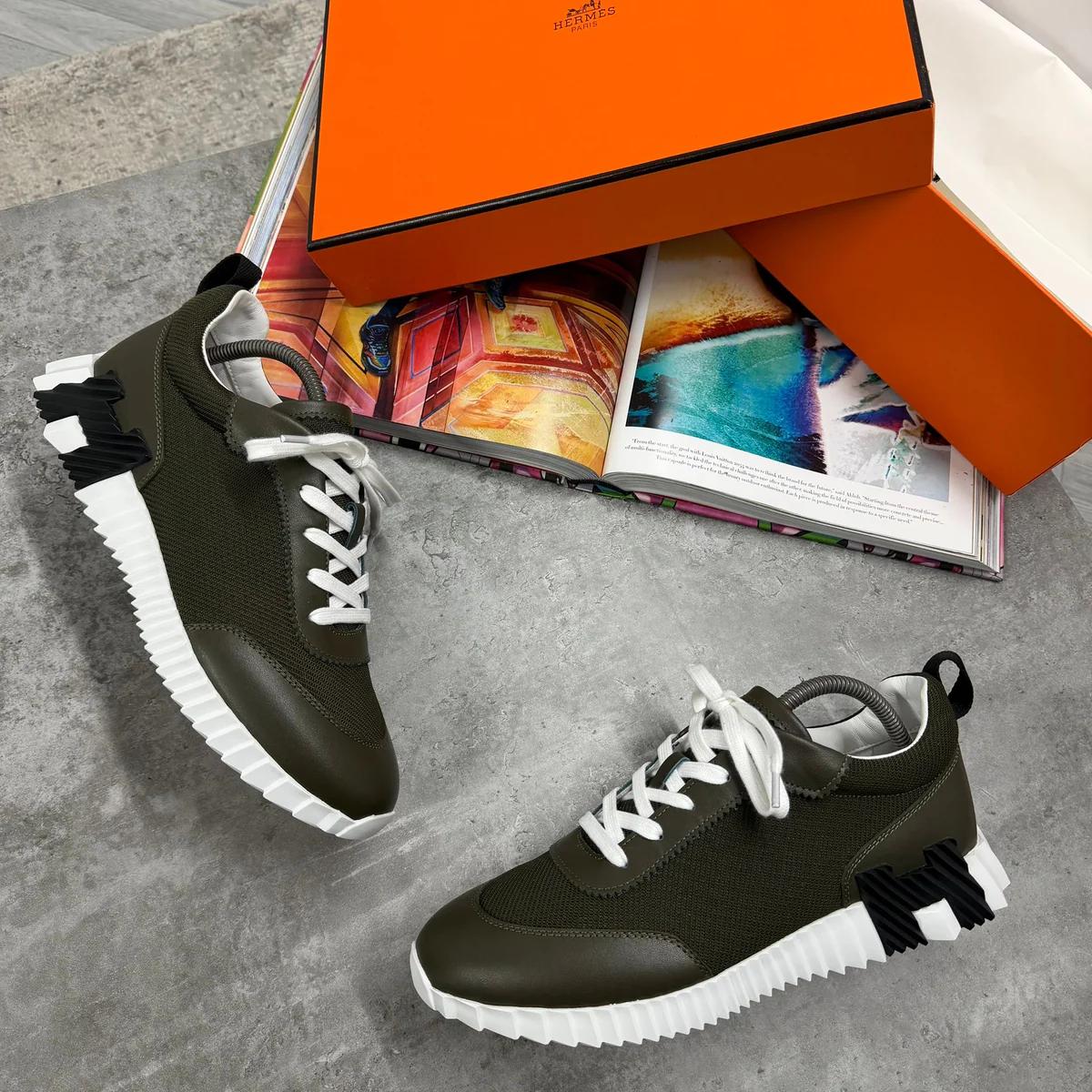 (PRE-ORDER) HMES - TRAINERS - MOSS GREEN