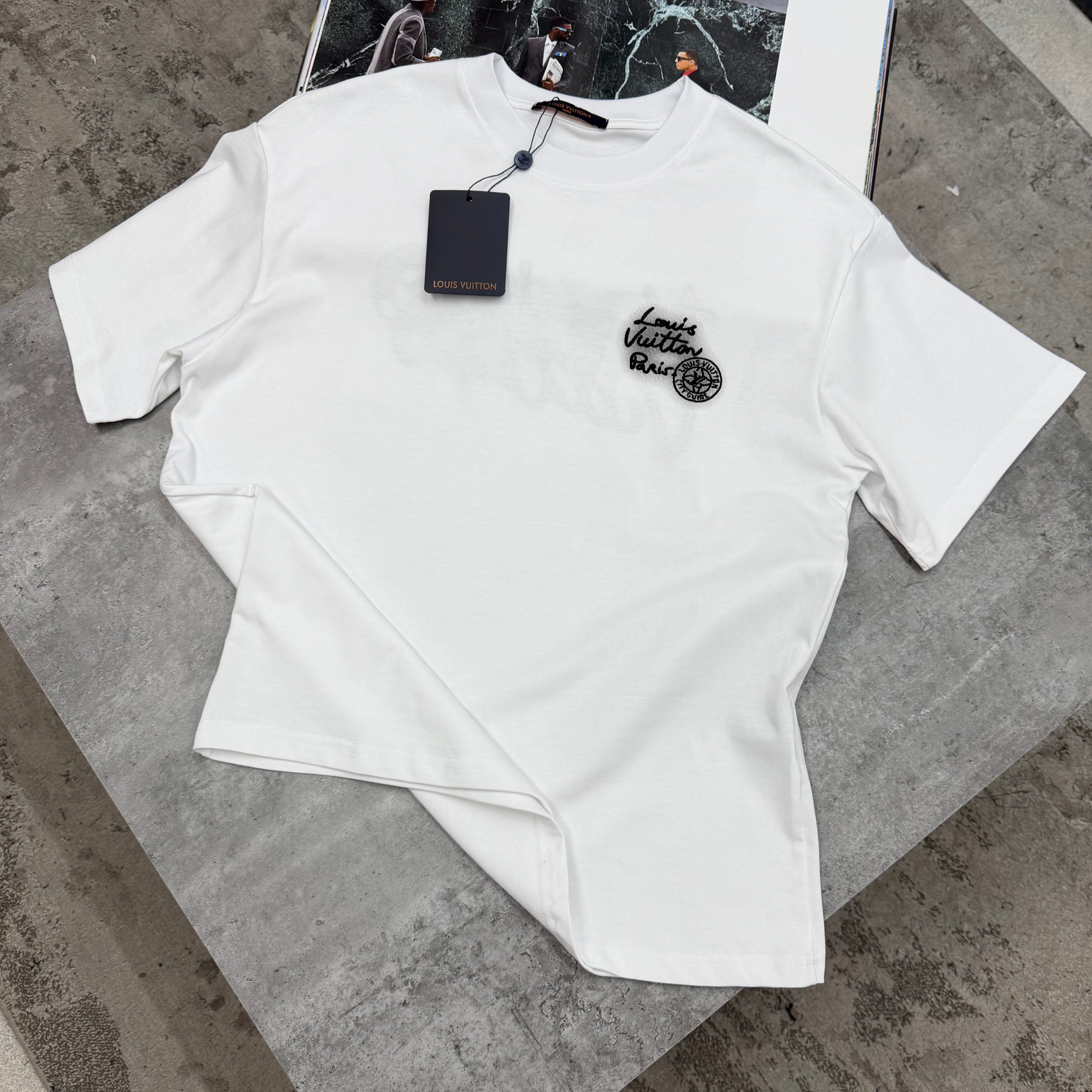 LVE - T-SHIRT - WHITE