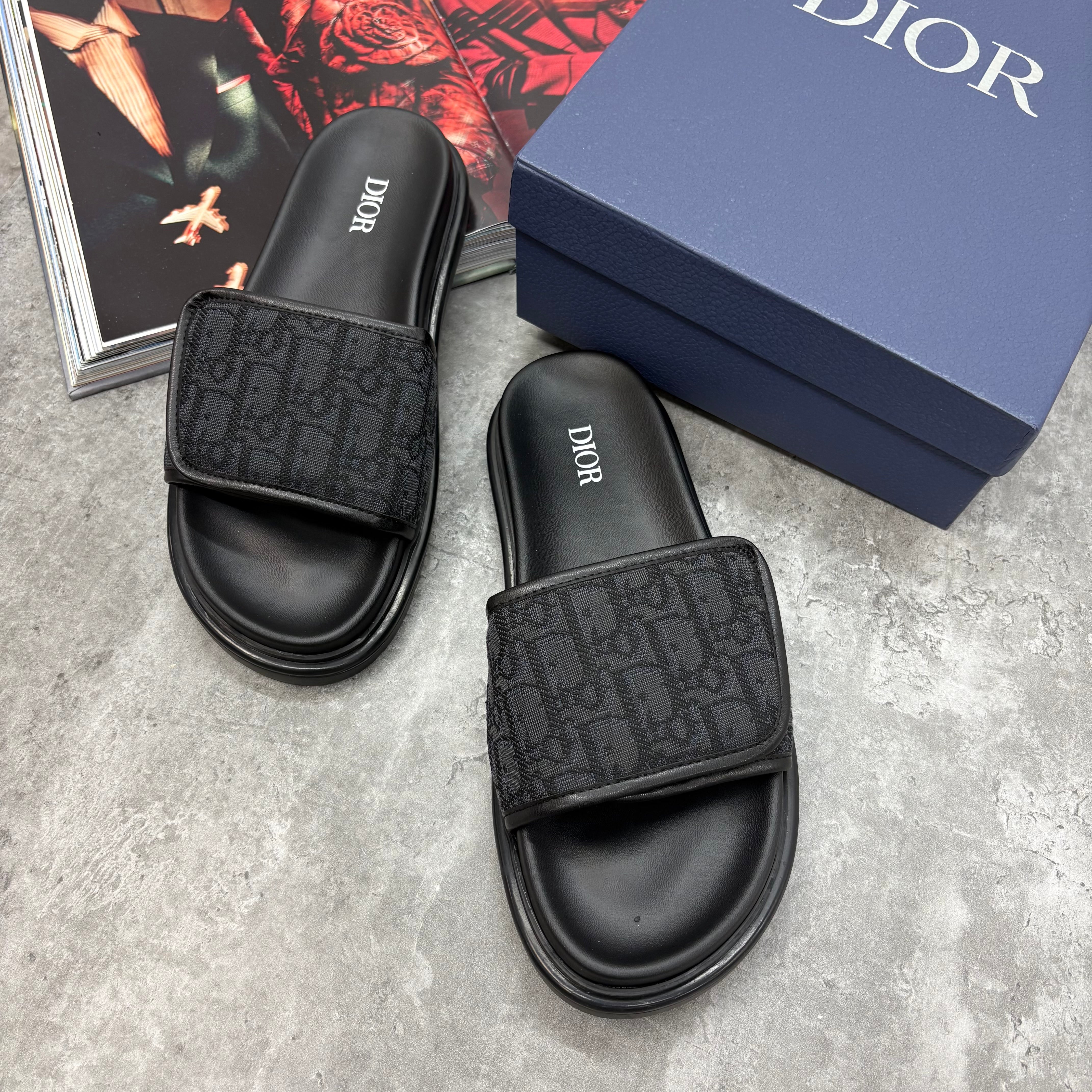 CD - SLIDE - BLACK