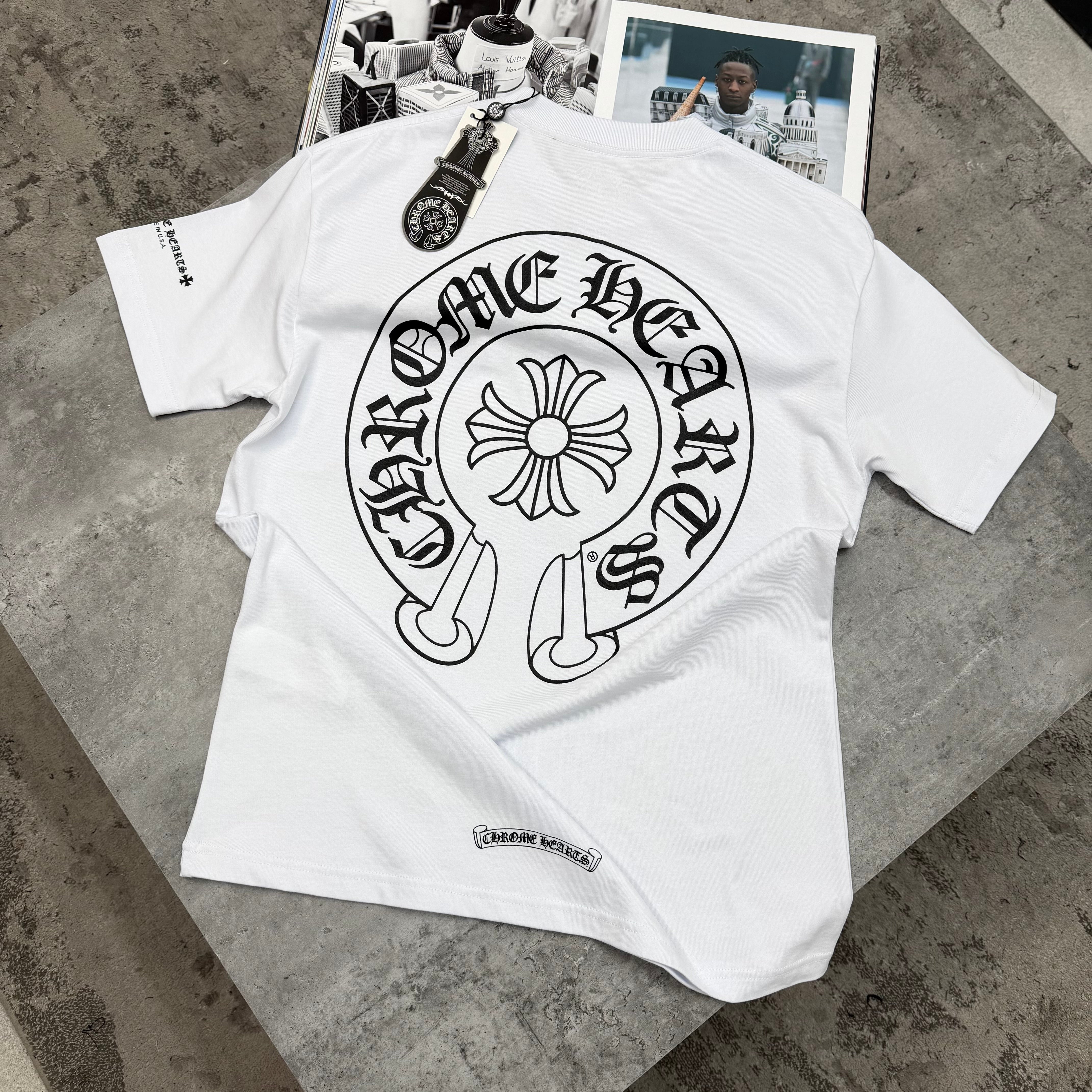 CH - T-SHIRT - WHITE