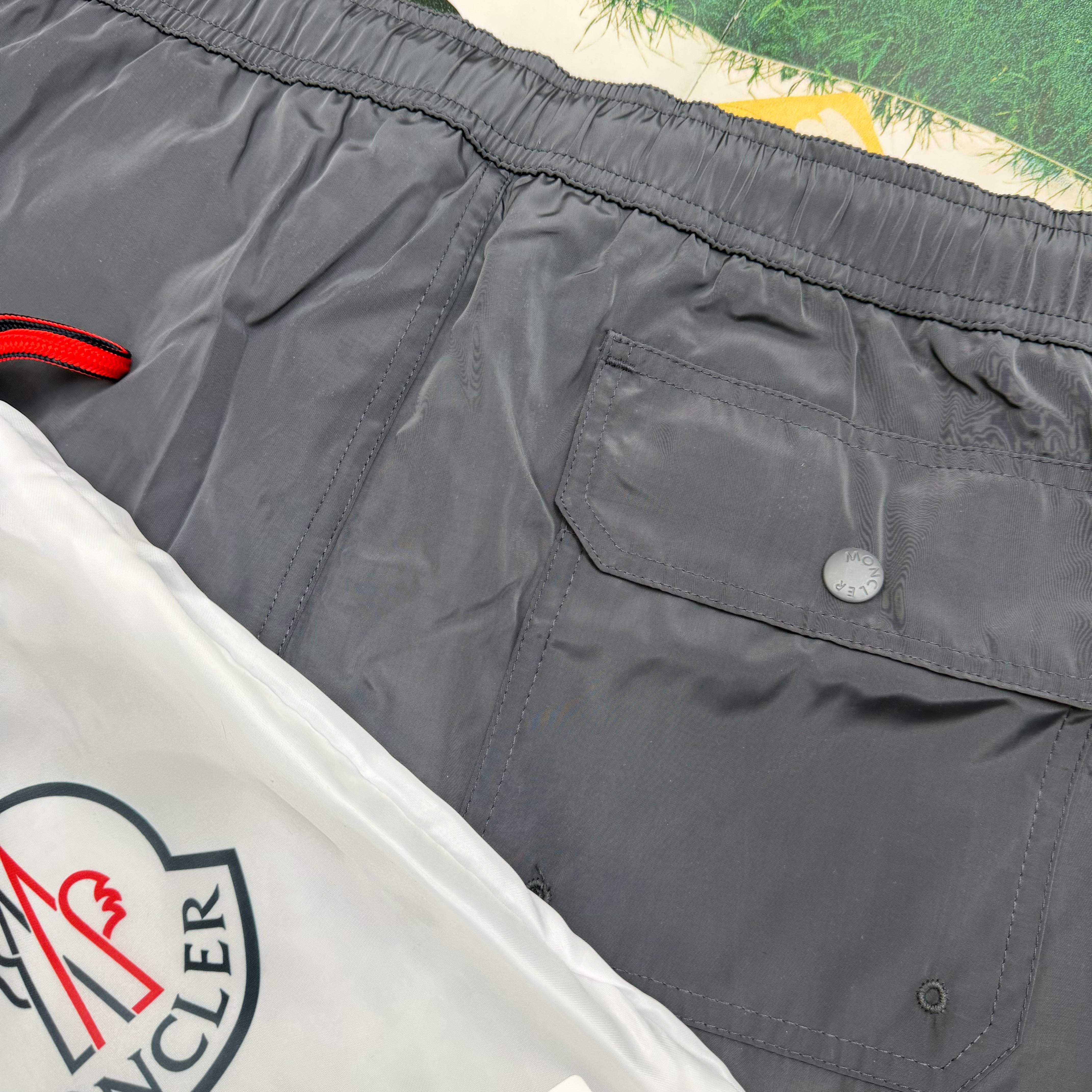 STRIPE BAGGED SWIMS - CHARCOAL