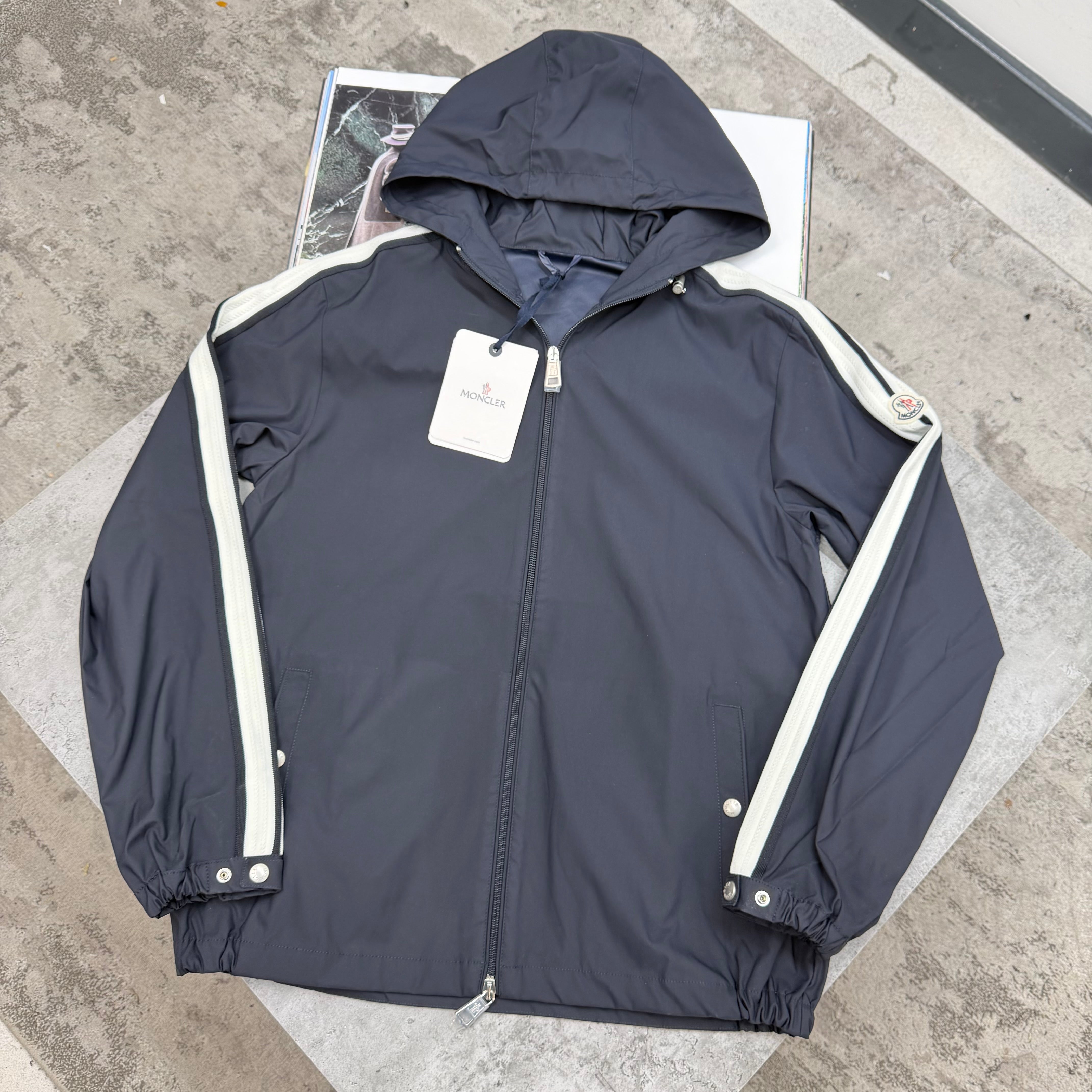 STRIPED WINDBREAKER - NAVY